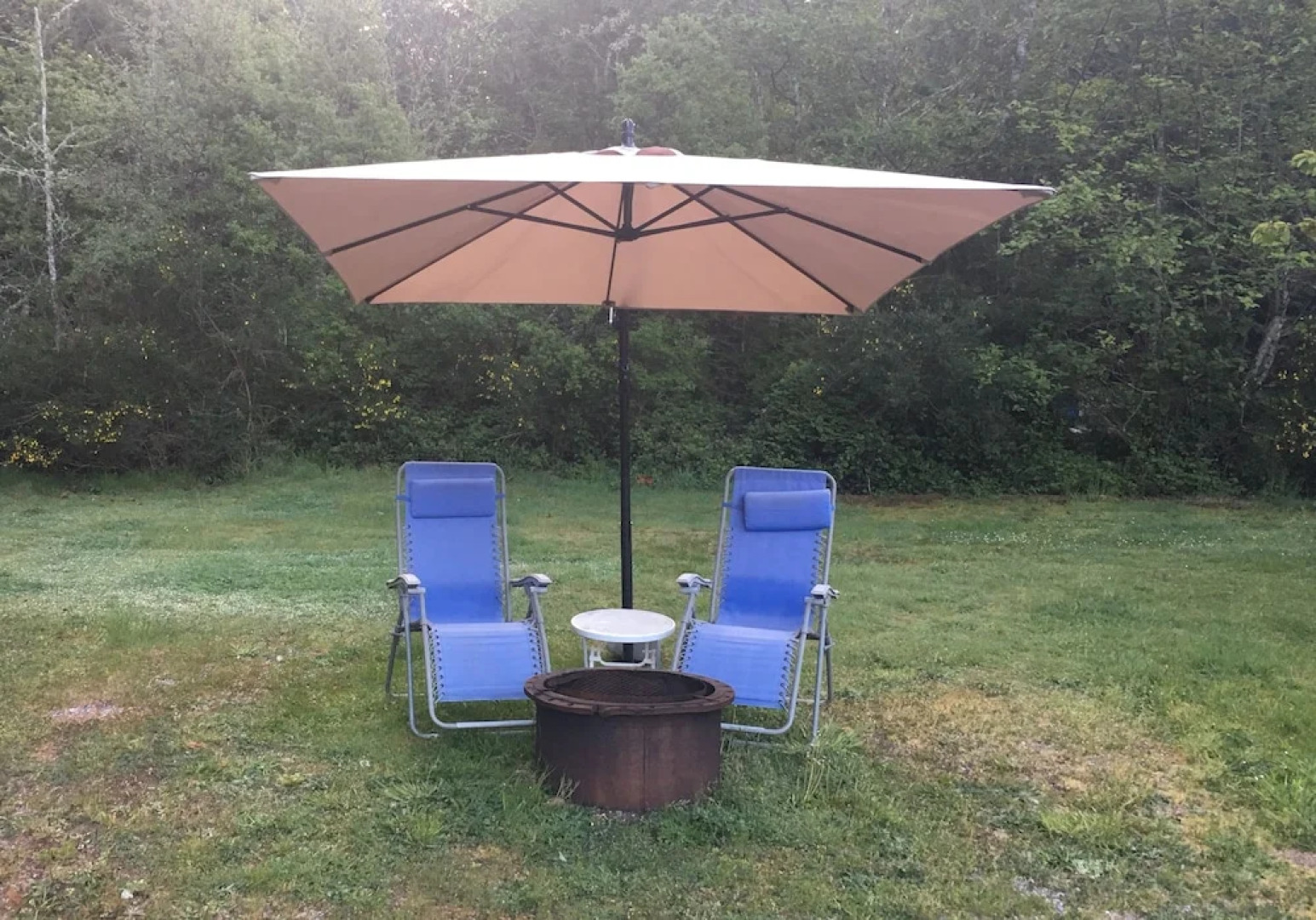 The Great Escape-Shirley with Hot Tub