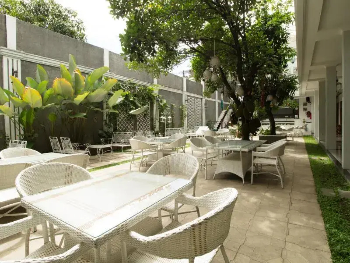 RedDoorz @ Burangrang