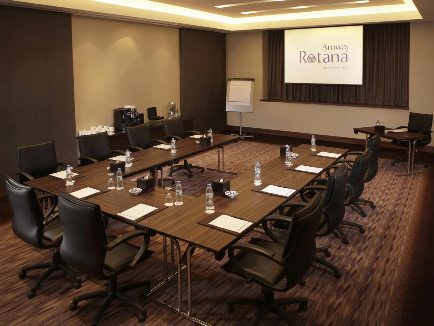 Amwaj Rotana, Jumeirah Beach