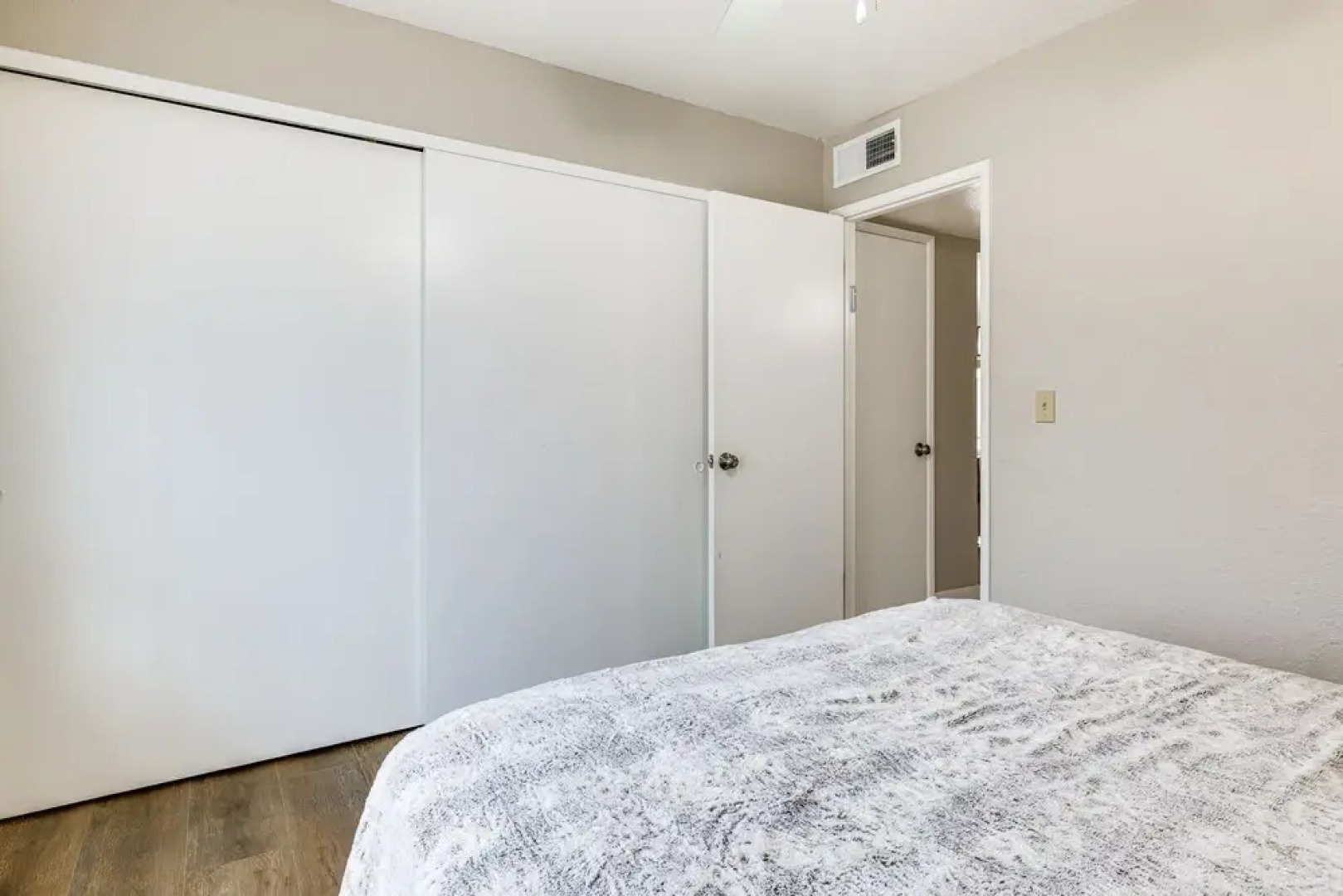 Airy Tempe Vacation Rental w/ Gas Grill + Pool!