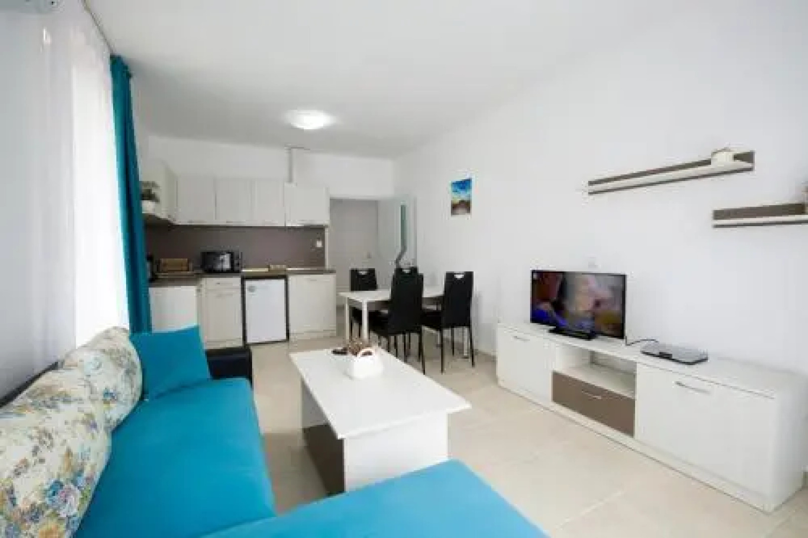 Sea Life Apartments Sinemorets