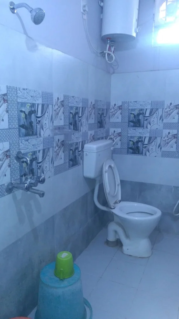 Iroomz Murgan Residency