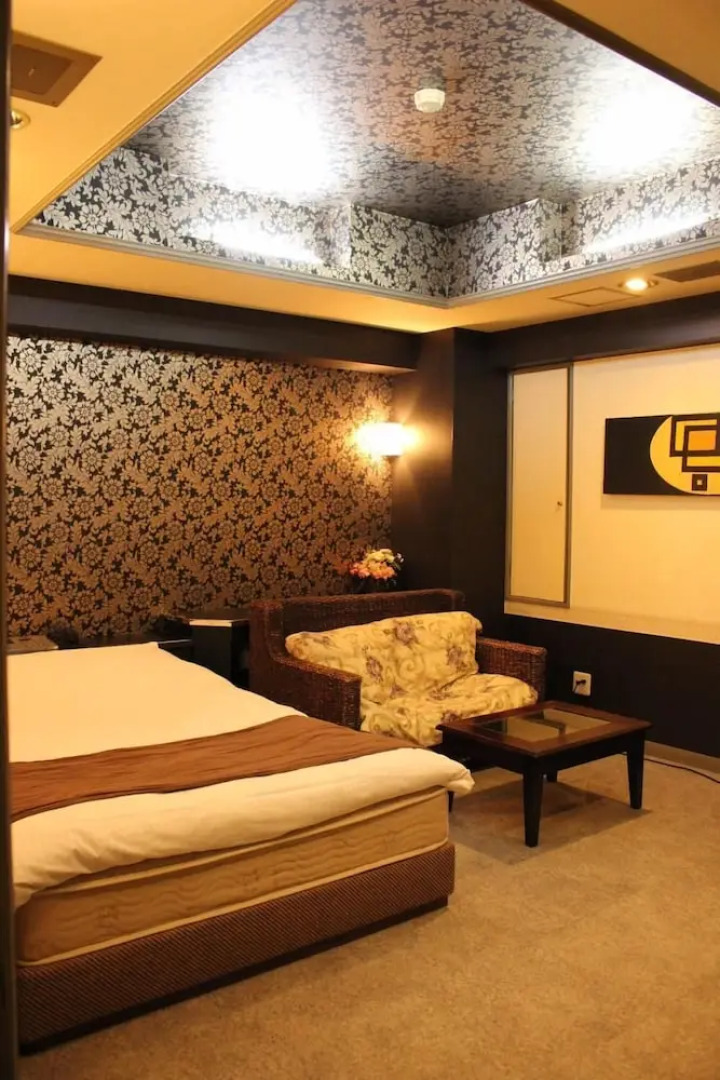 Hotel First Inn - Adults Only