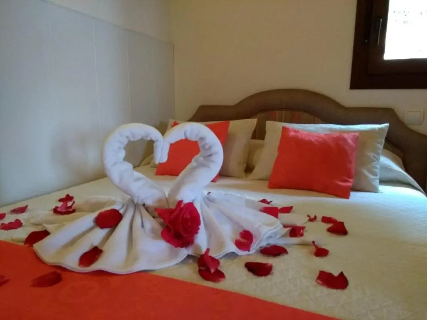 El Retiro de Ceubia by RetiroRural