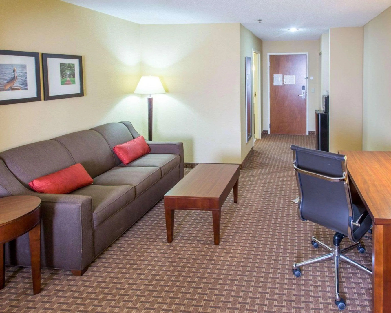 Comfort Suites Port Allen - Baton Rouge