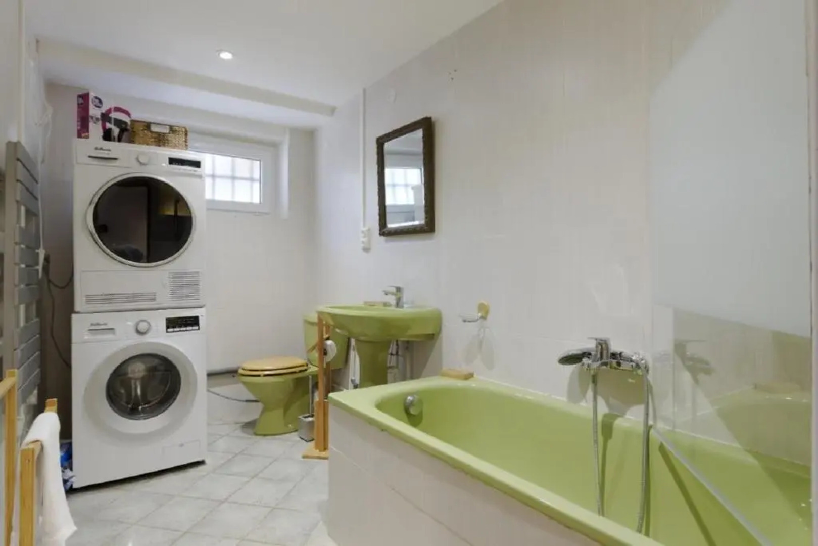 Charming farmhouse in a quiet area with a parking in the courtyard