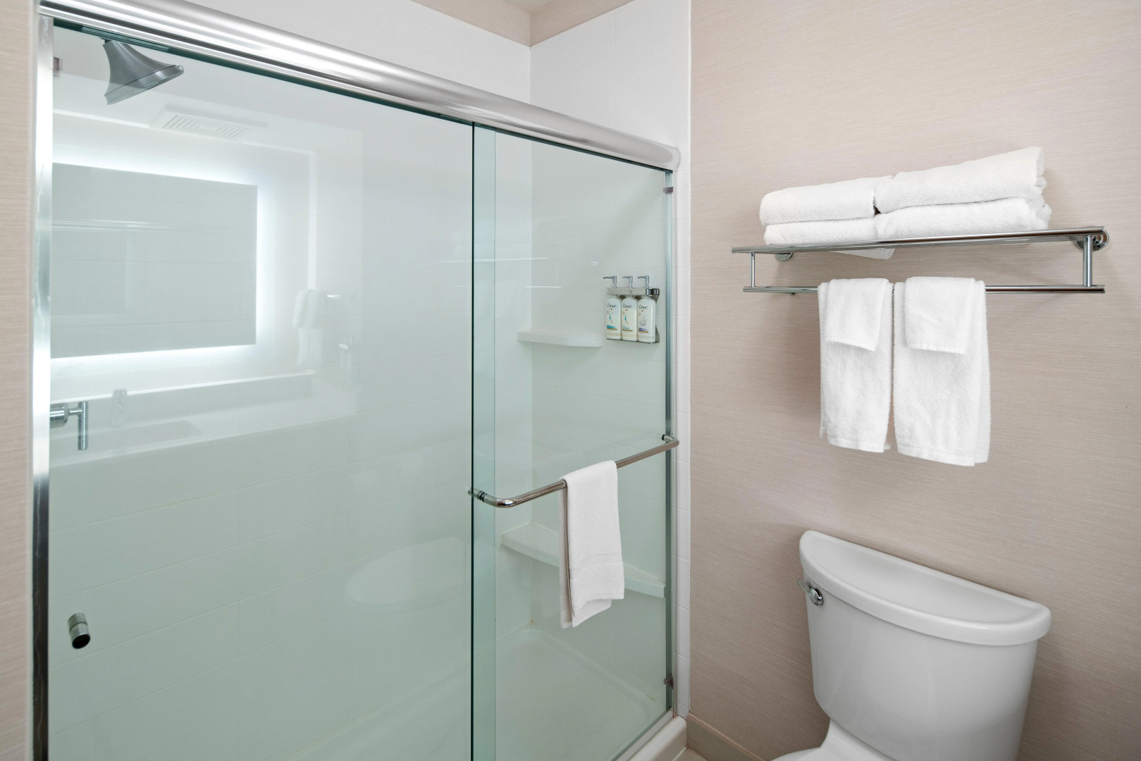 Holiday Inn Express & Suites Interstate 90 by IHG