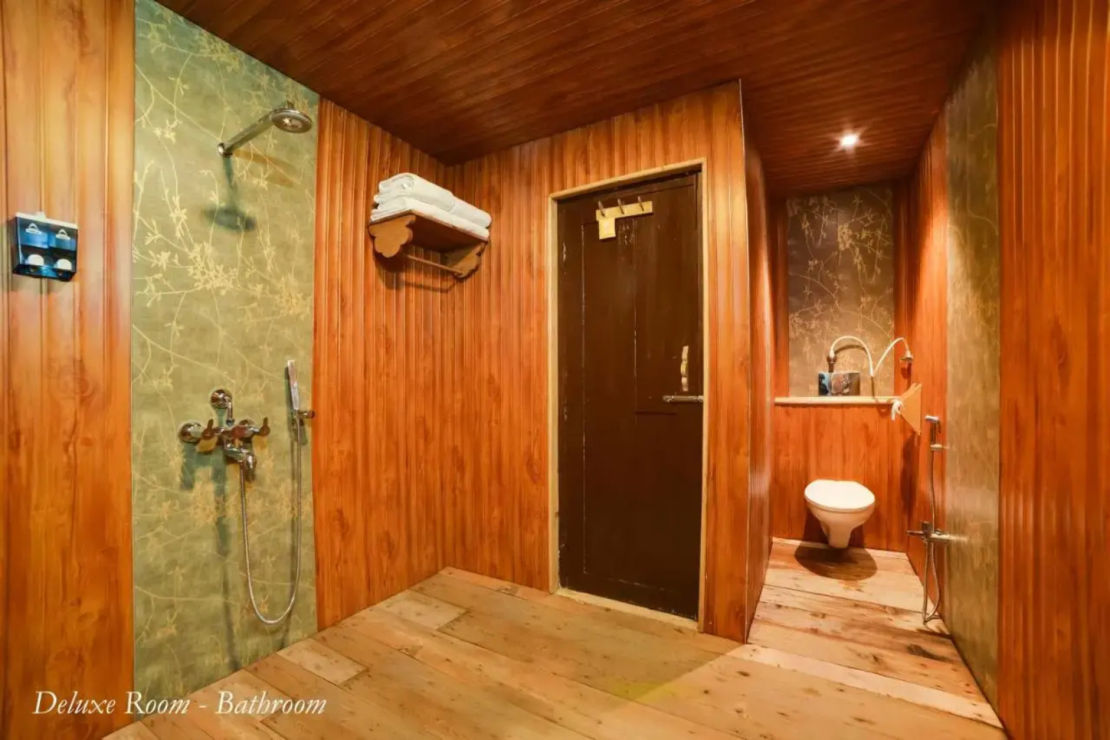 Summit Panghen Metok Hotel