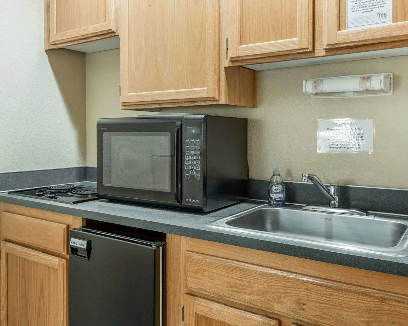 Garibaldi Inn at the Bay