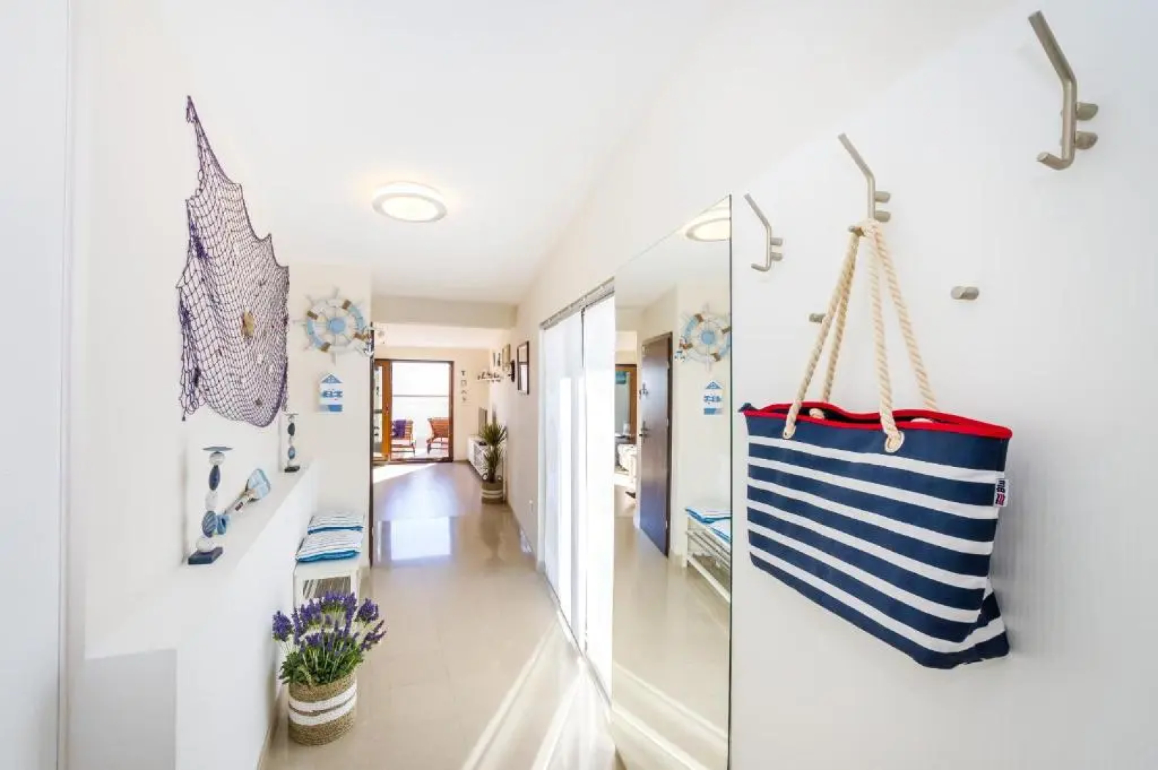 Aquamarine Deluxe Penthouse Apartment