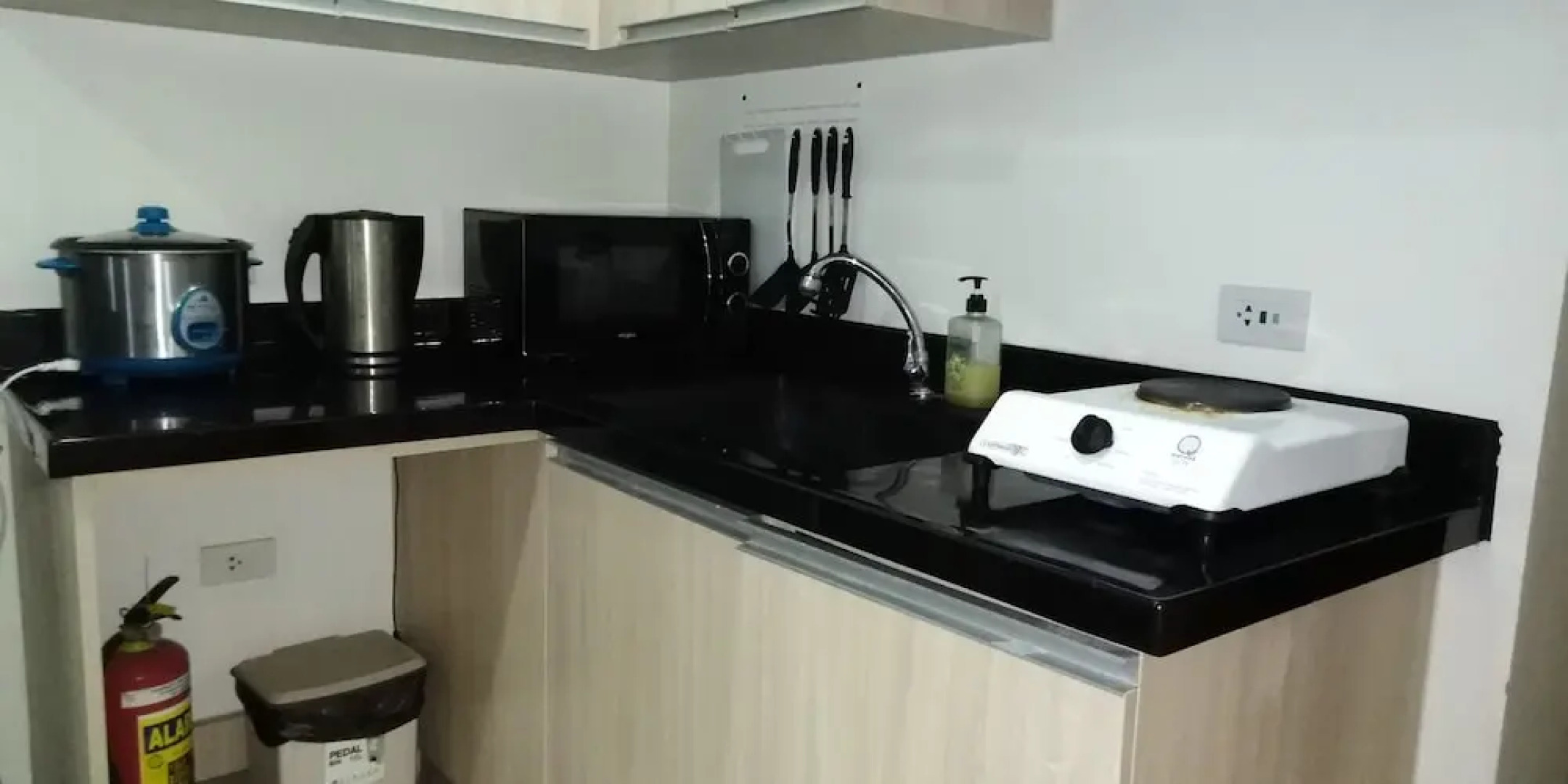 Cebu Infinity Pool Near Mall