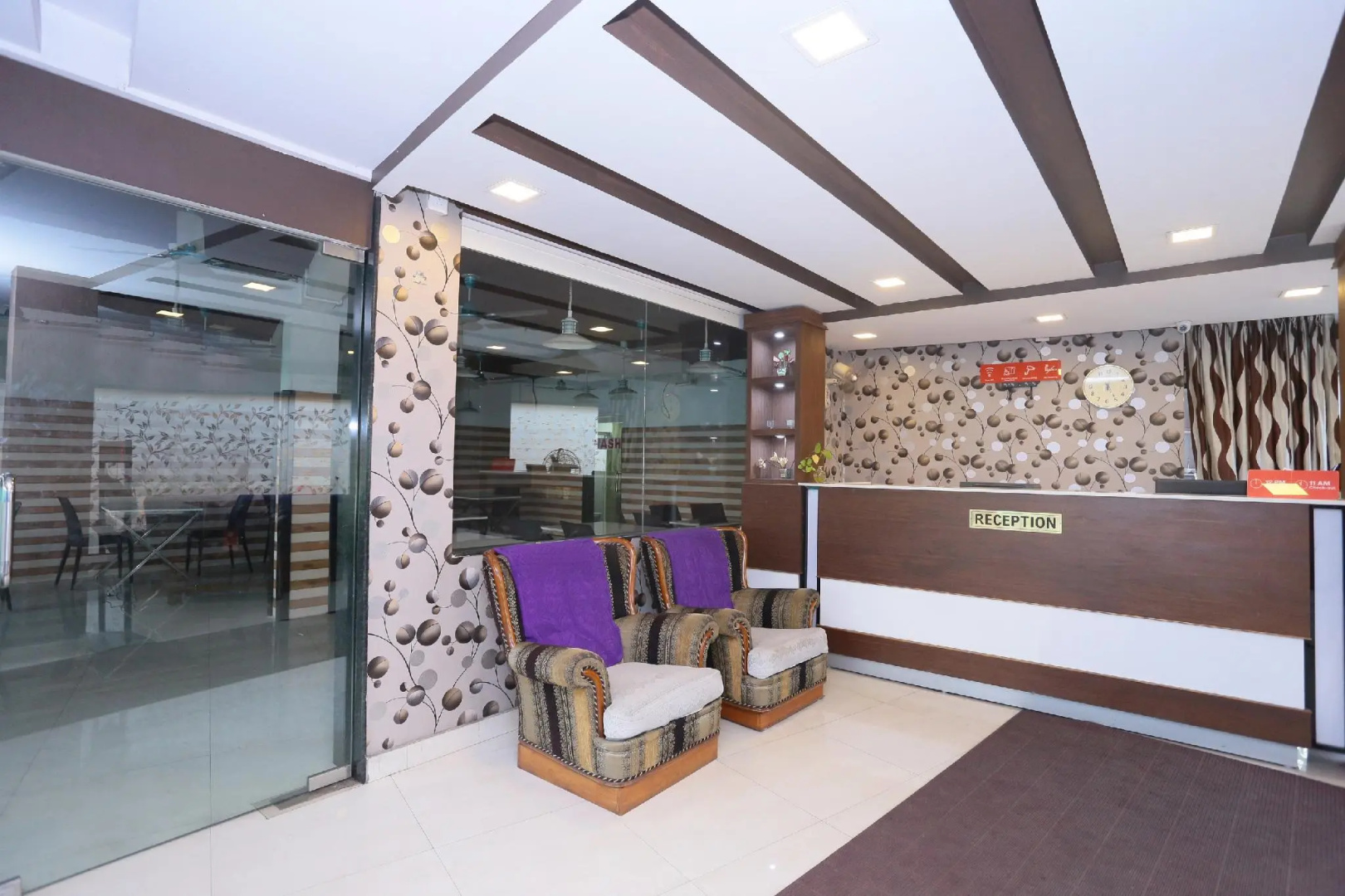 OYO Flagship 25093 Hotel Thamam