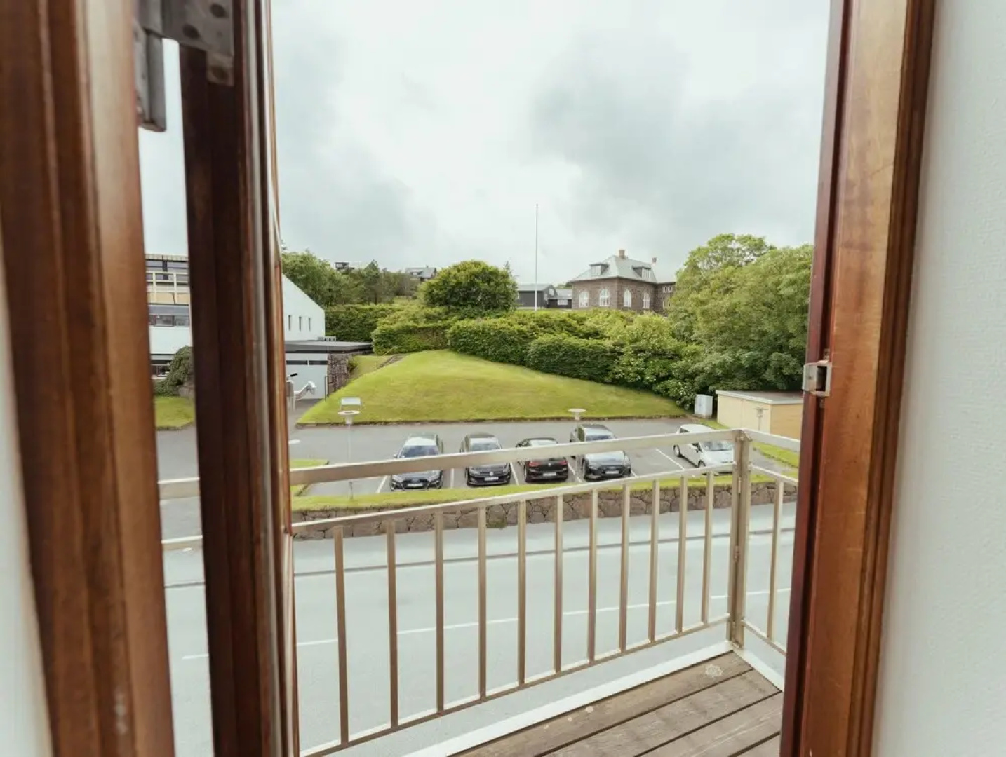 Downtown - City View - 2 BR - Spacious