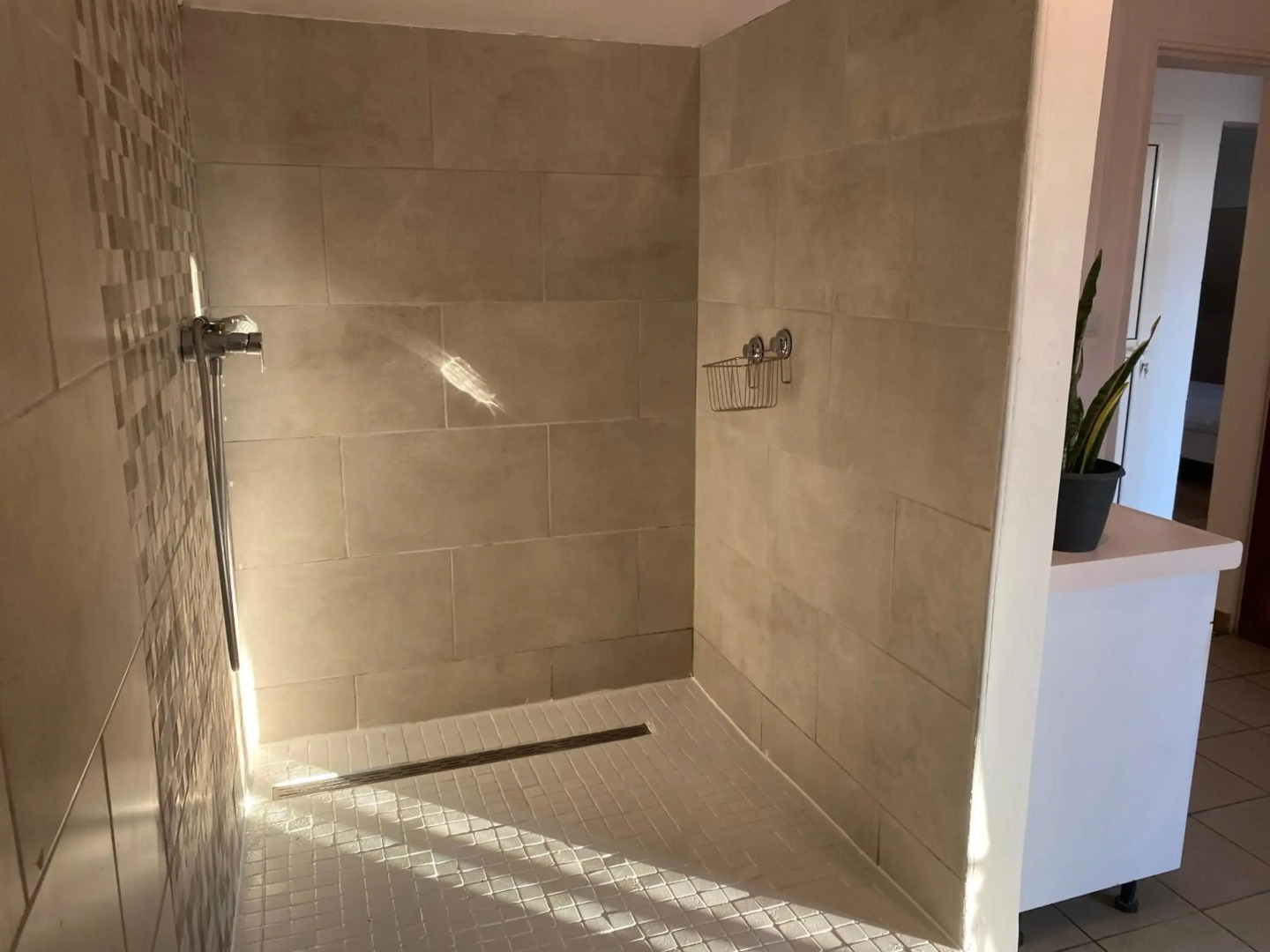 La Kaz Paille en Queue, Magnifique Villa F5 récemment rénovée avec piscine et Jacuzzi sur La Possession