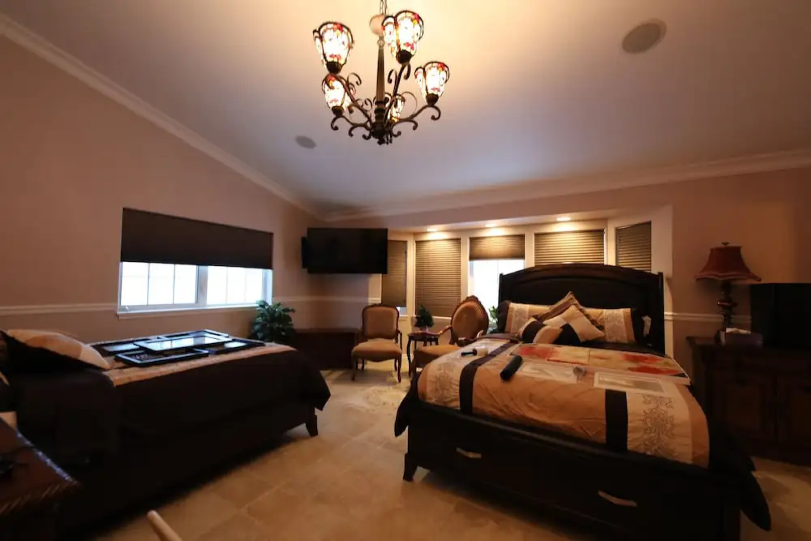 Aurora Pioneer Manor