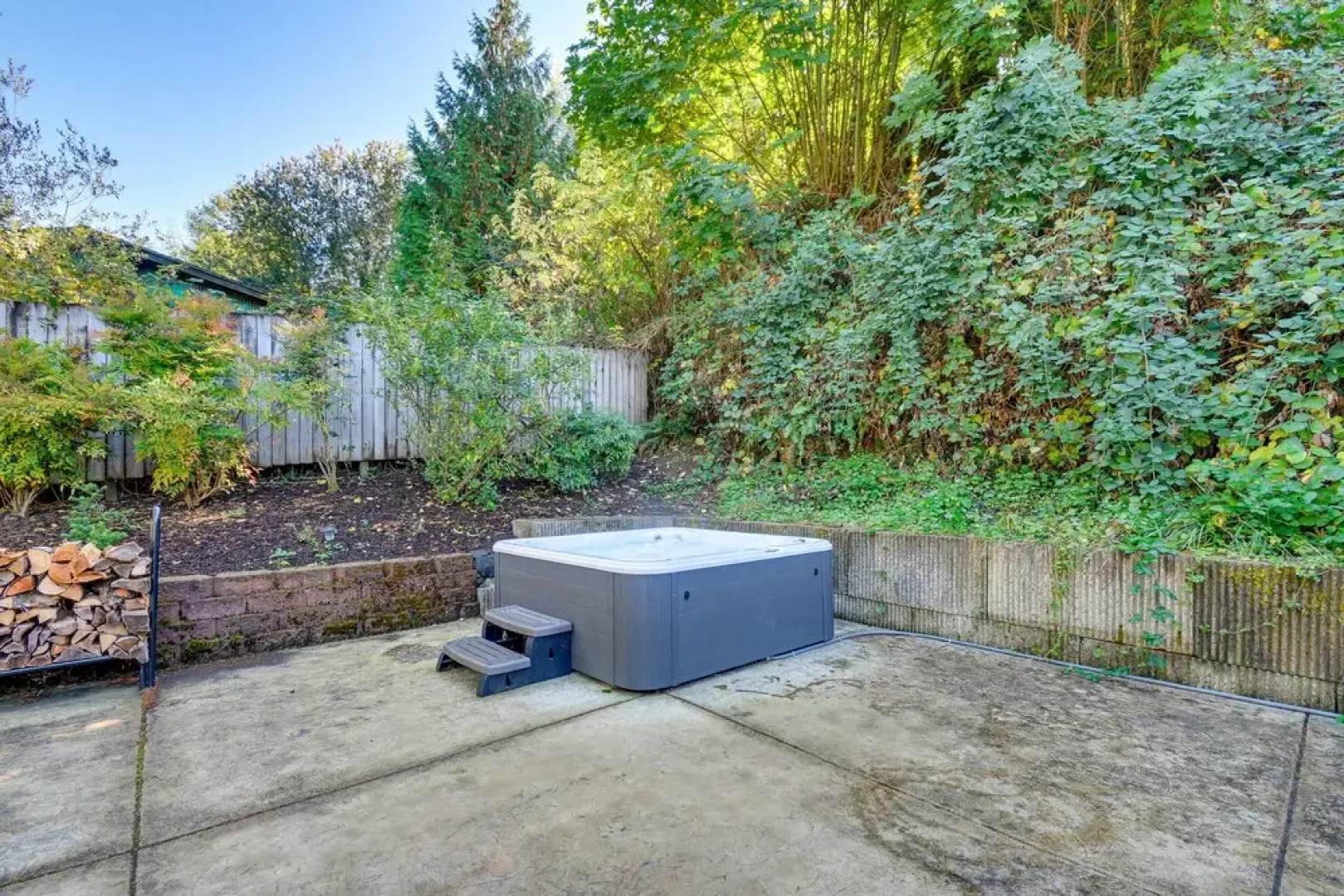 Gig Harbor Vacation Rental w/ Private Hot Tub!