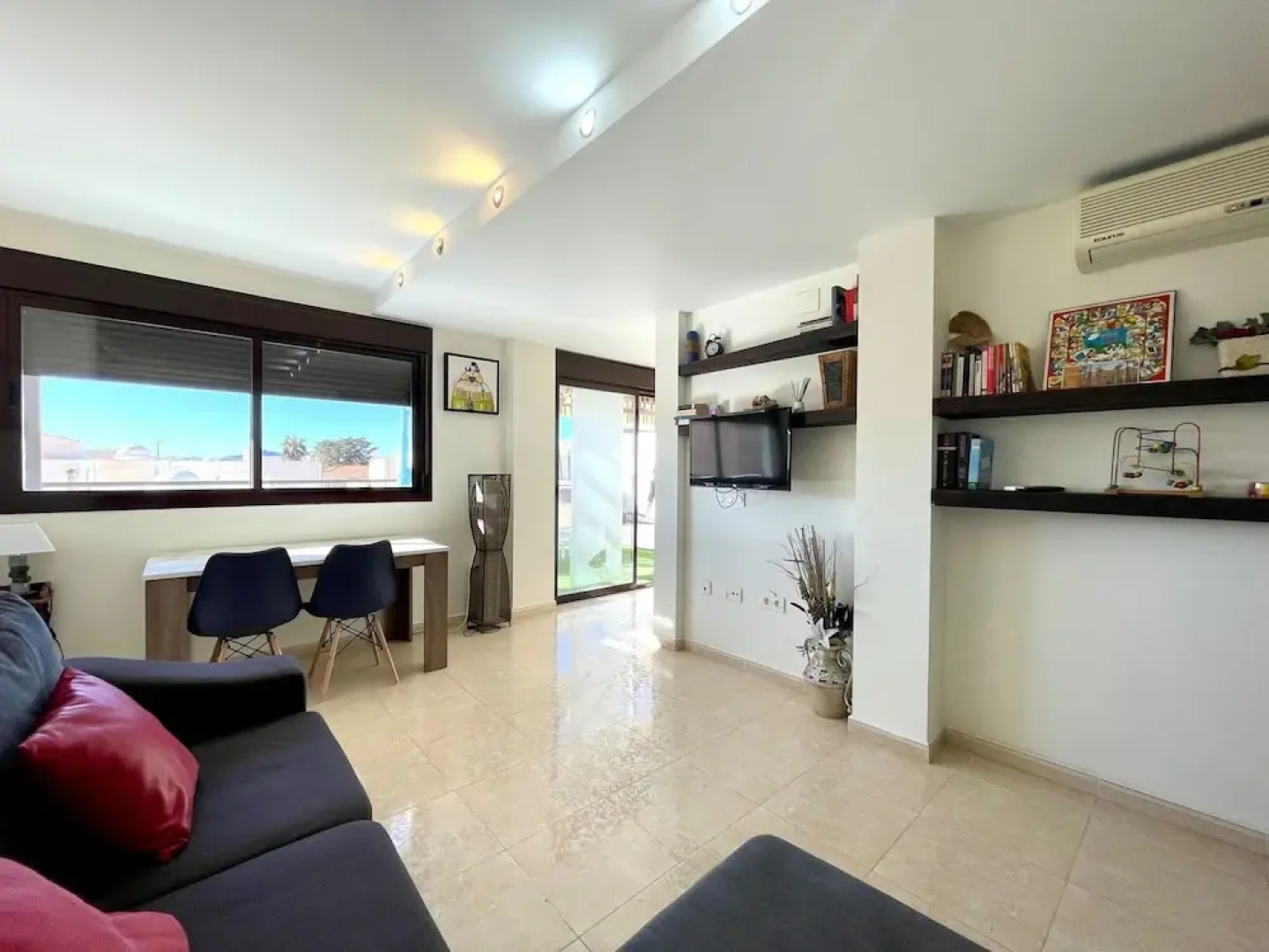 Belvilla by OYO Atico con Jacuzzi en Carboneras