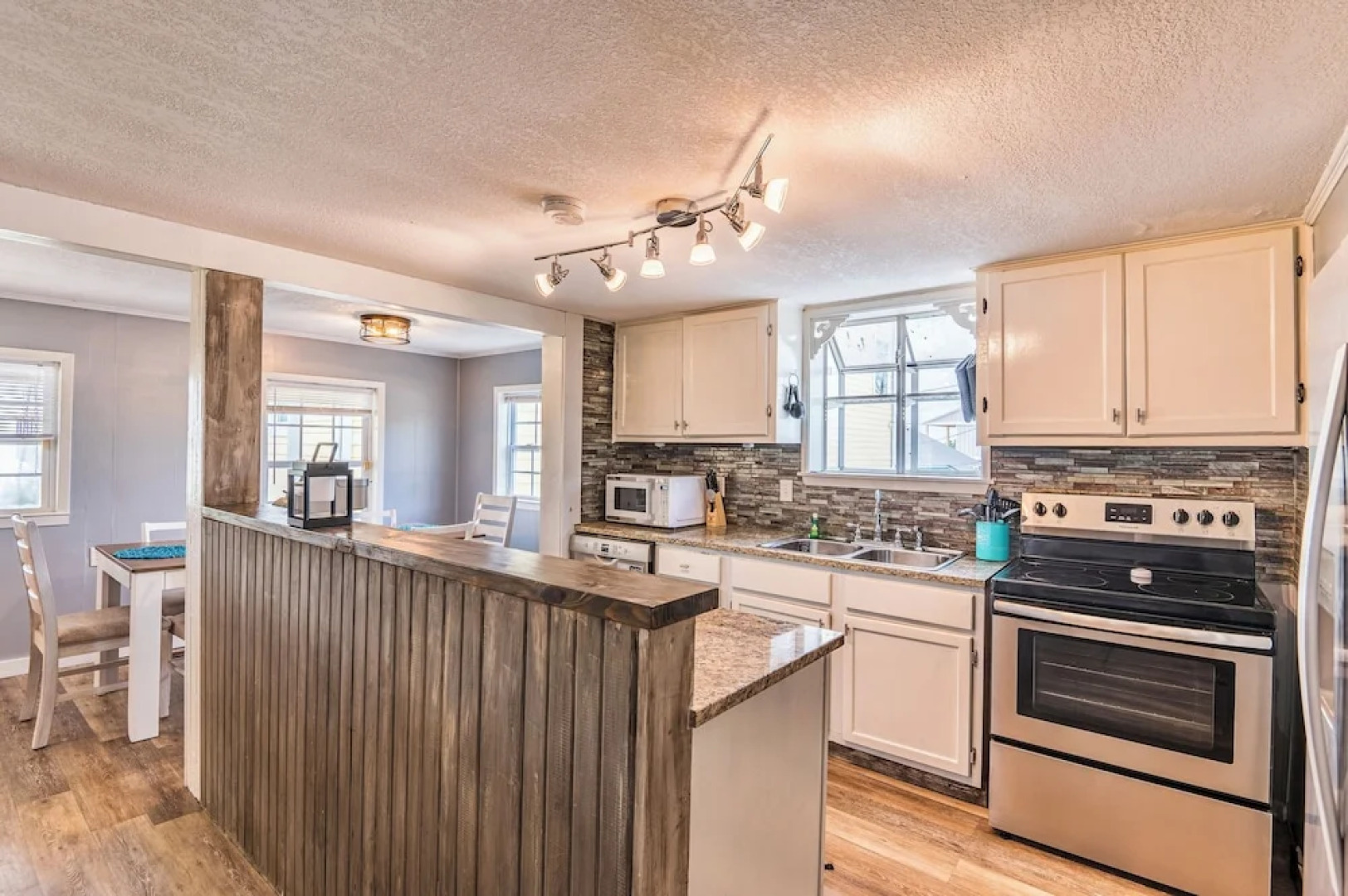 Dolphin Bay Hideaway