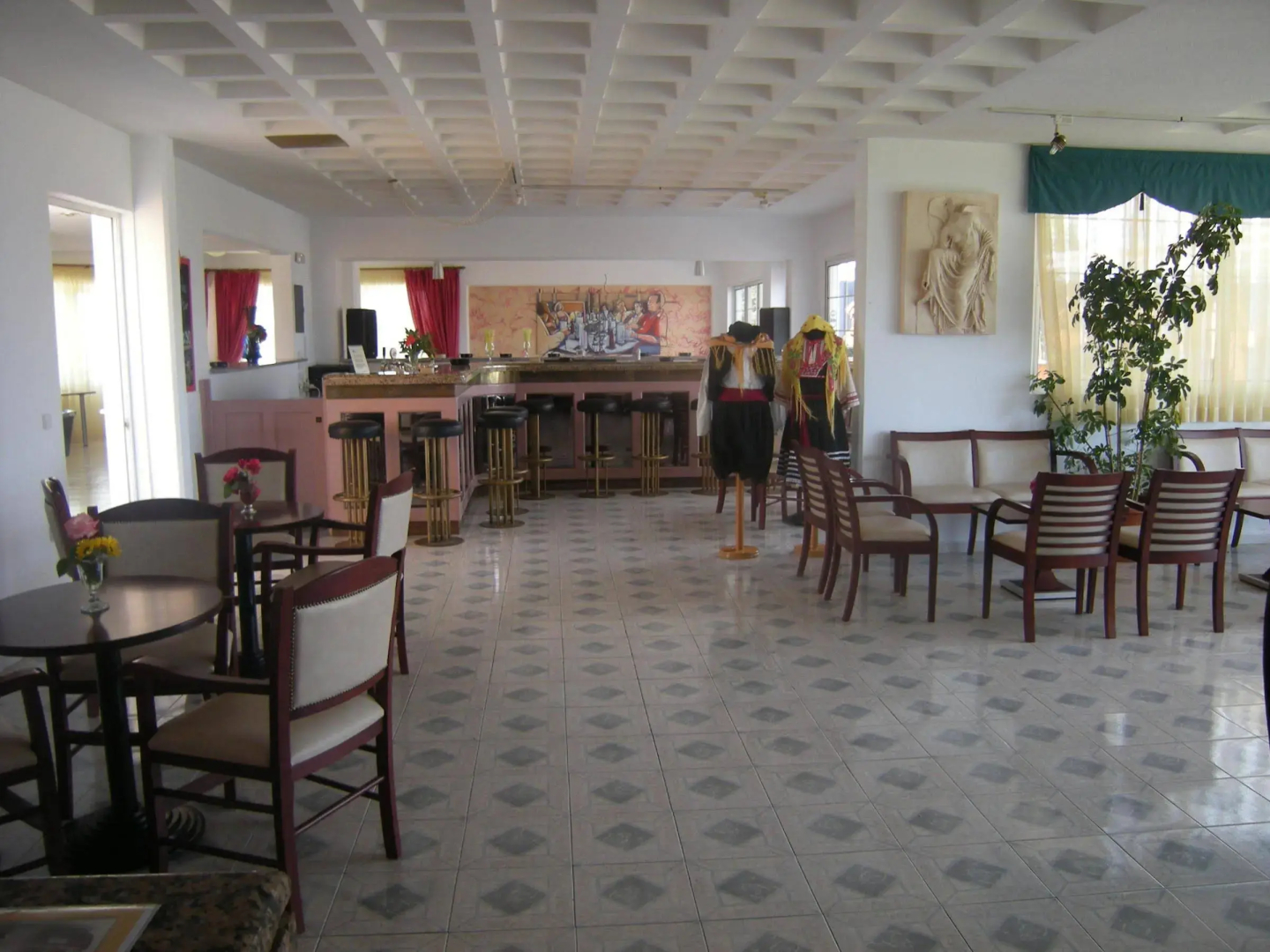 Summer Dream Hotel
