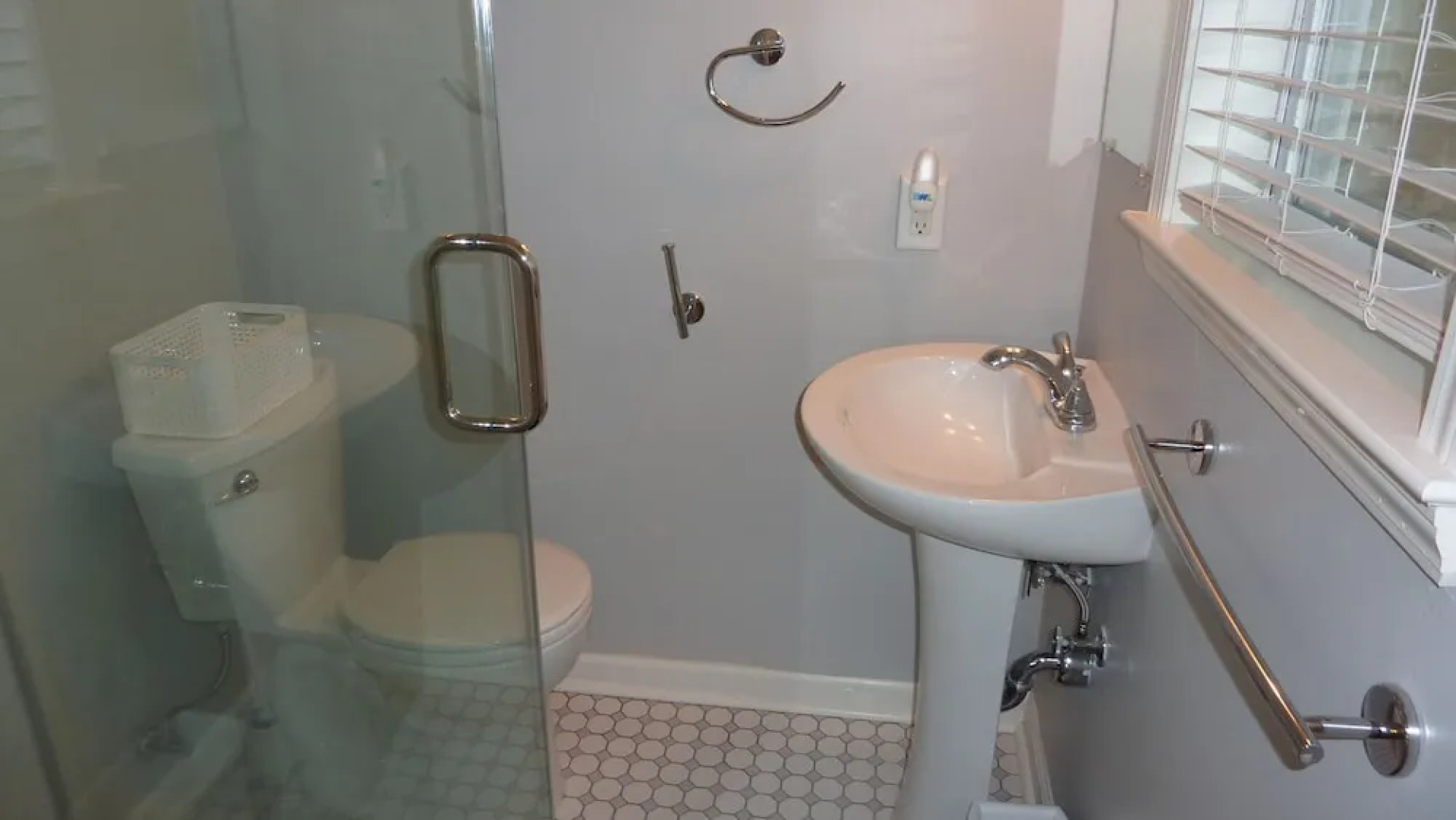 Mellow Yellow - 3 Br Home