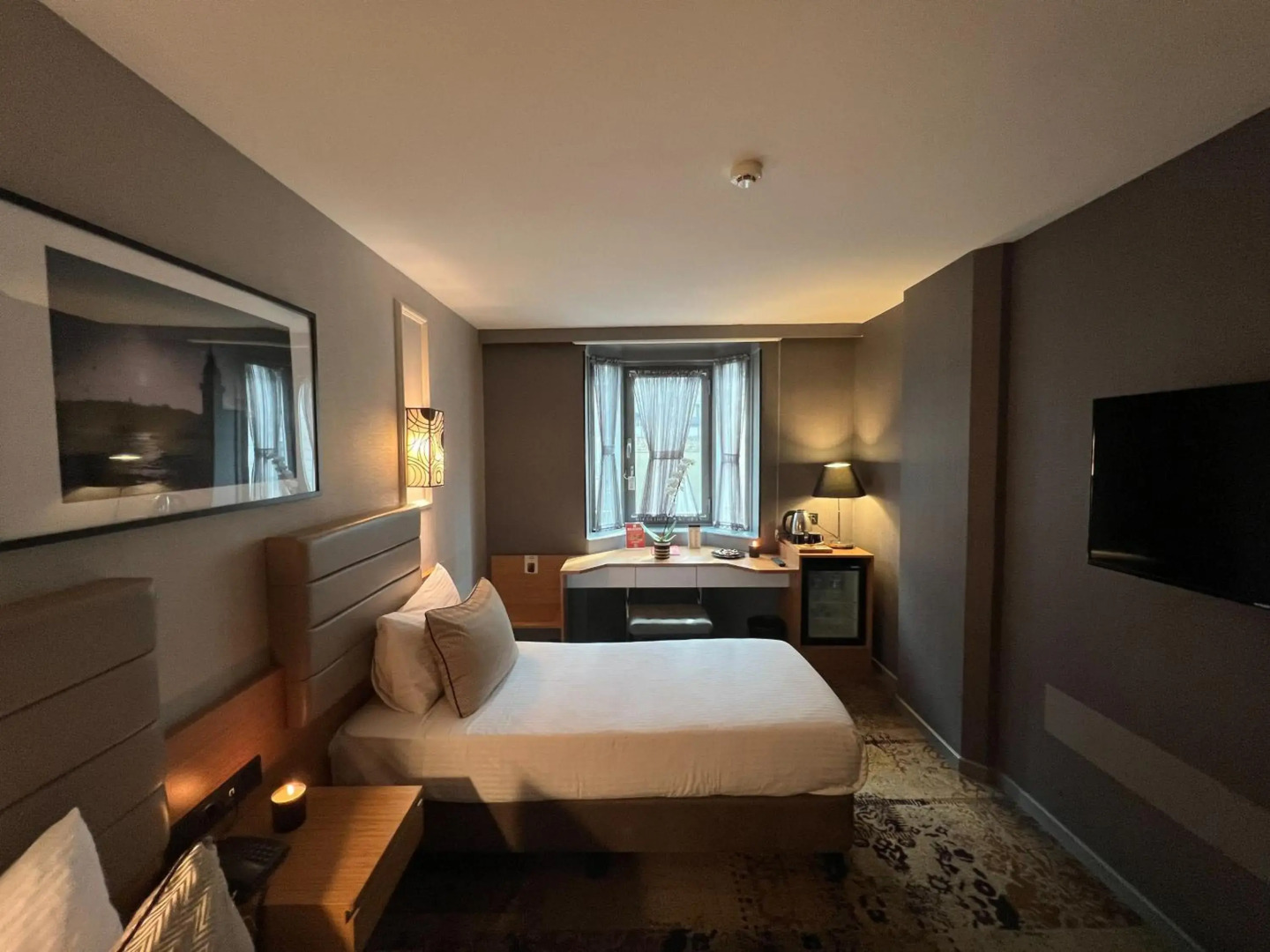 Отель All Seasons