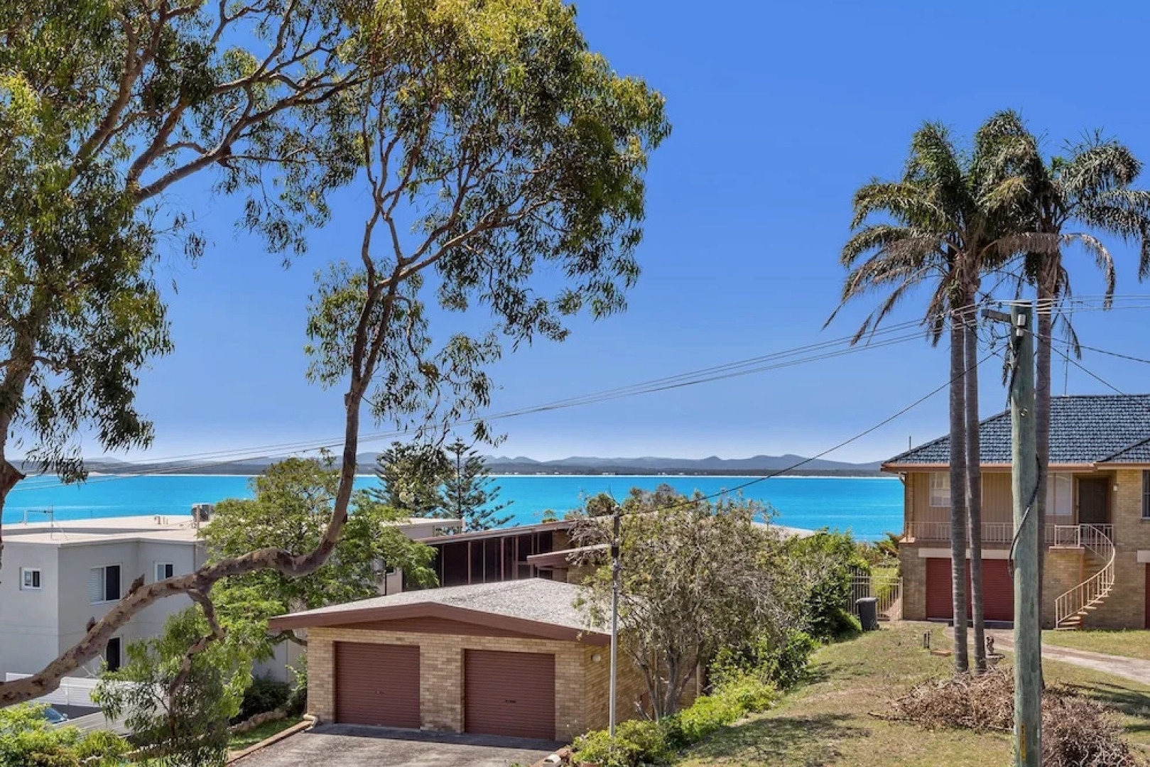 Ronald Avenue, Unit 2/36