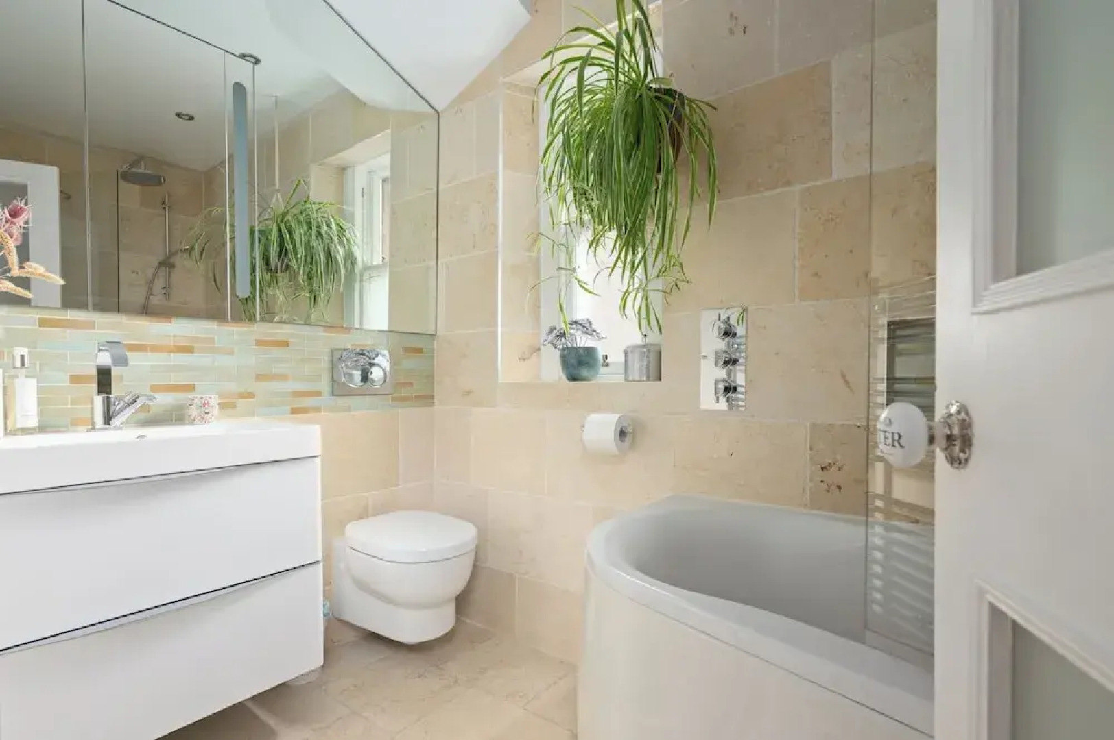 Eskbank Terrace Spacious House