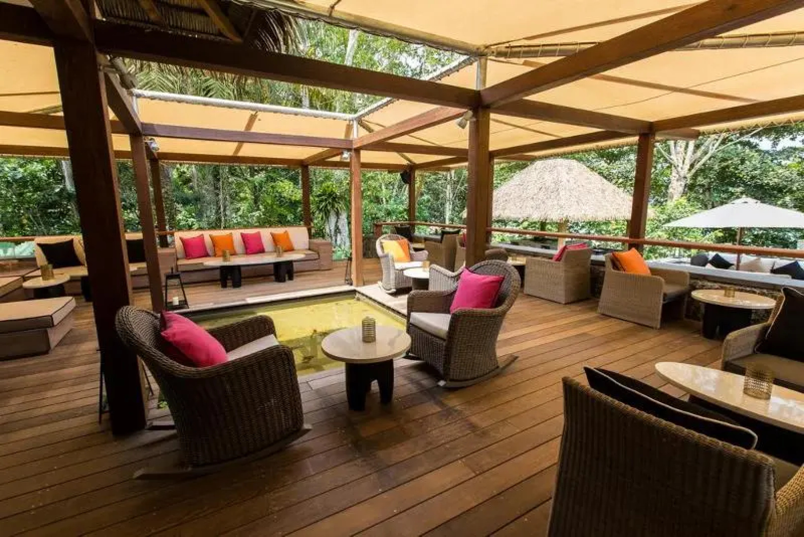 Sundy Praia Lodge
