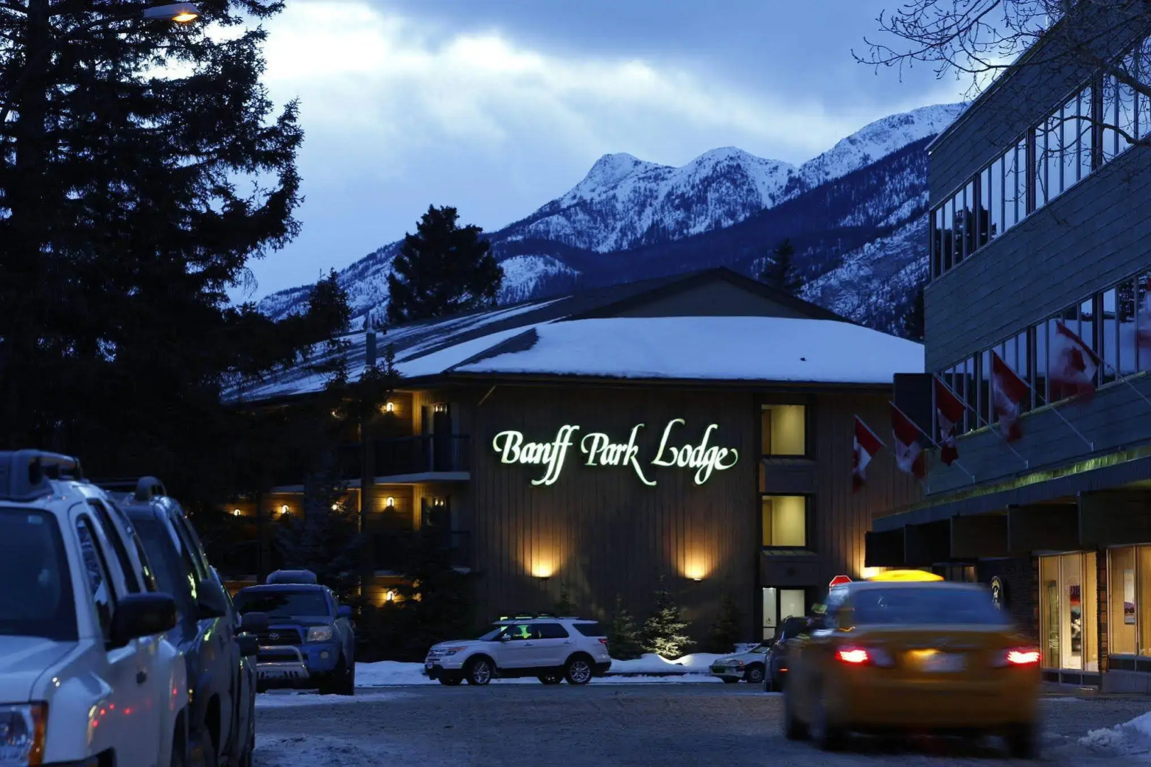 Banff Park Lodge