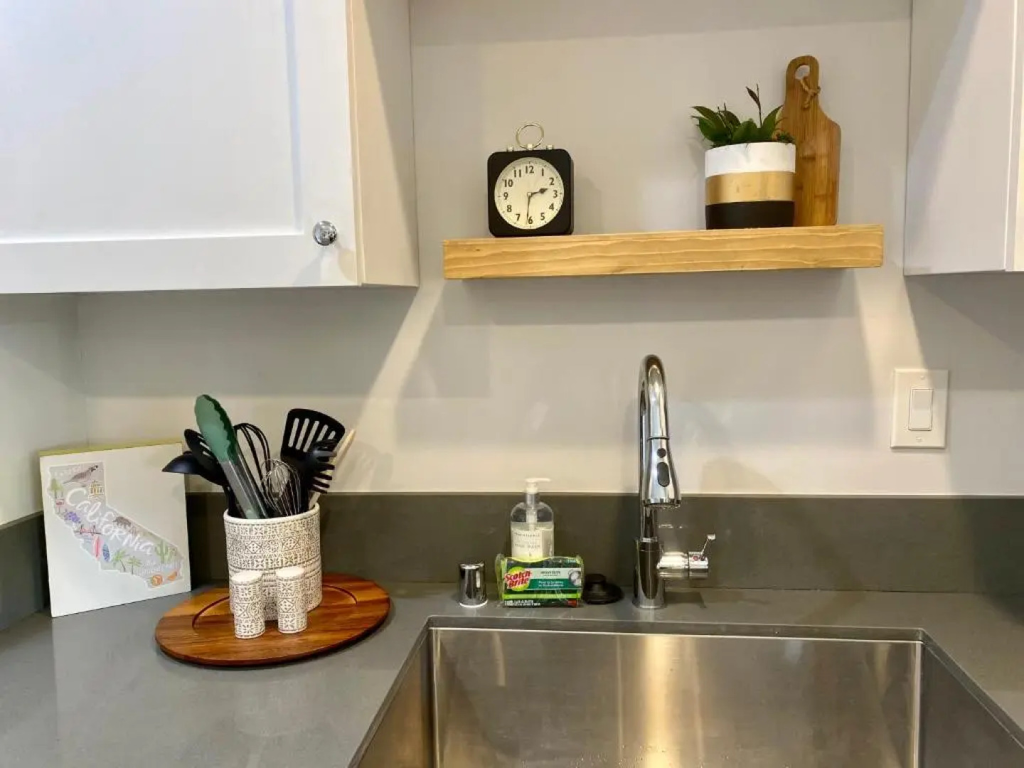 Steps To The Beach, Pacific City and Main Street - Studio