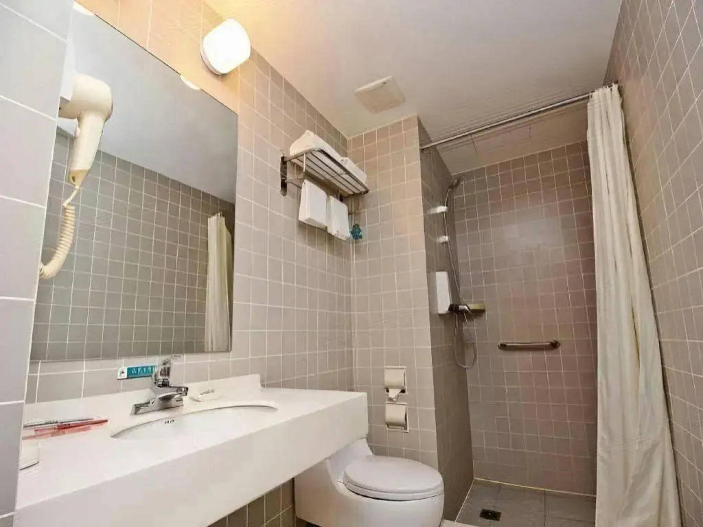 Jin Jiang Inn Xian Jade Auspicious Door Station Qingyang Shop Building