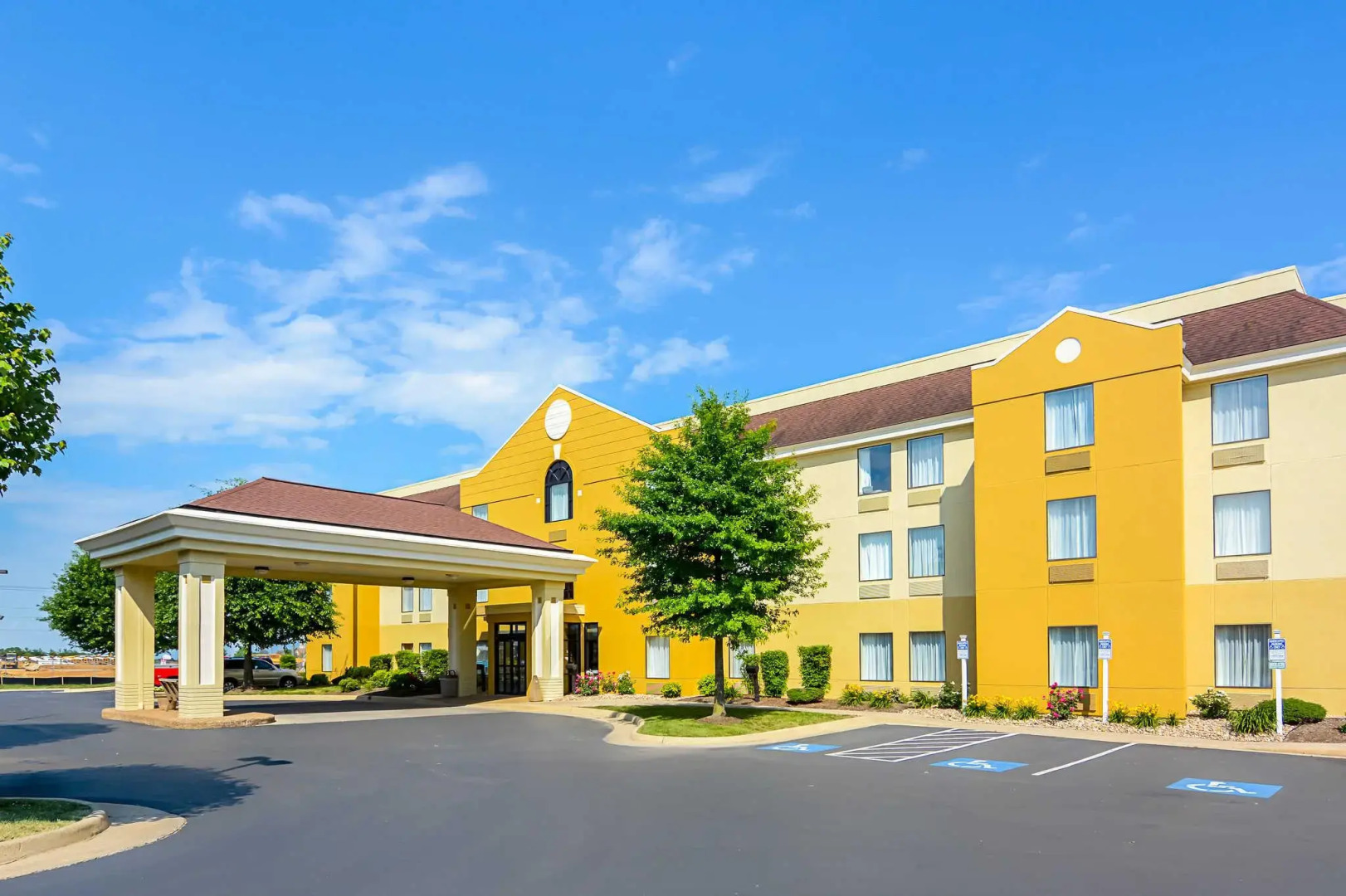 Clarion Inn & Conference Center