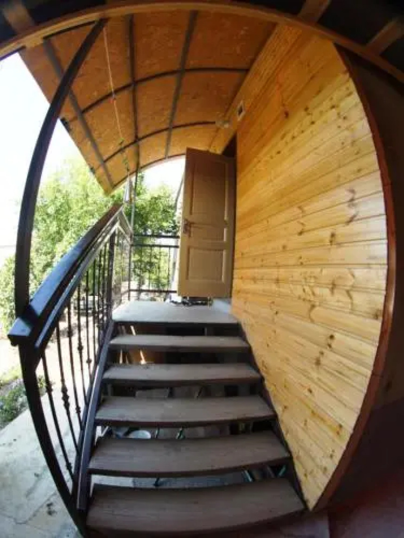 Guest house on Shaumyana