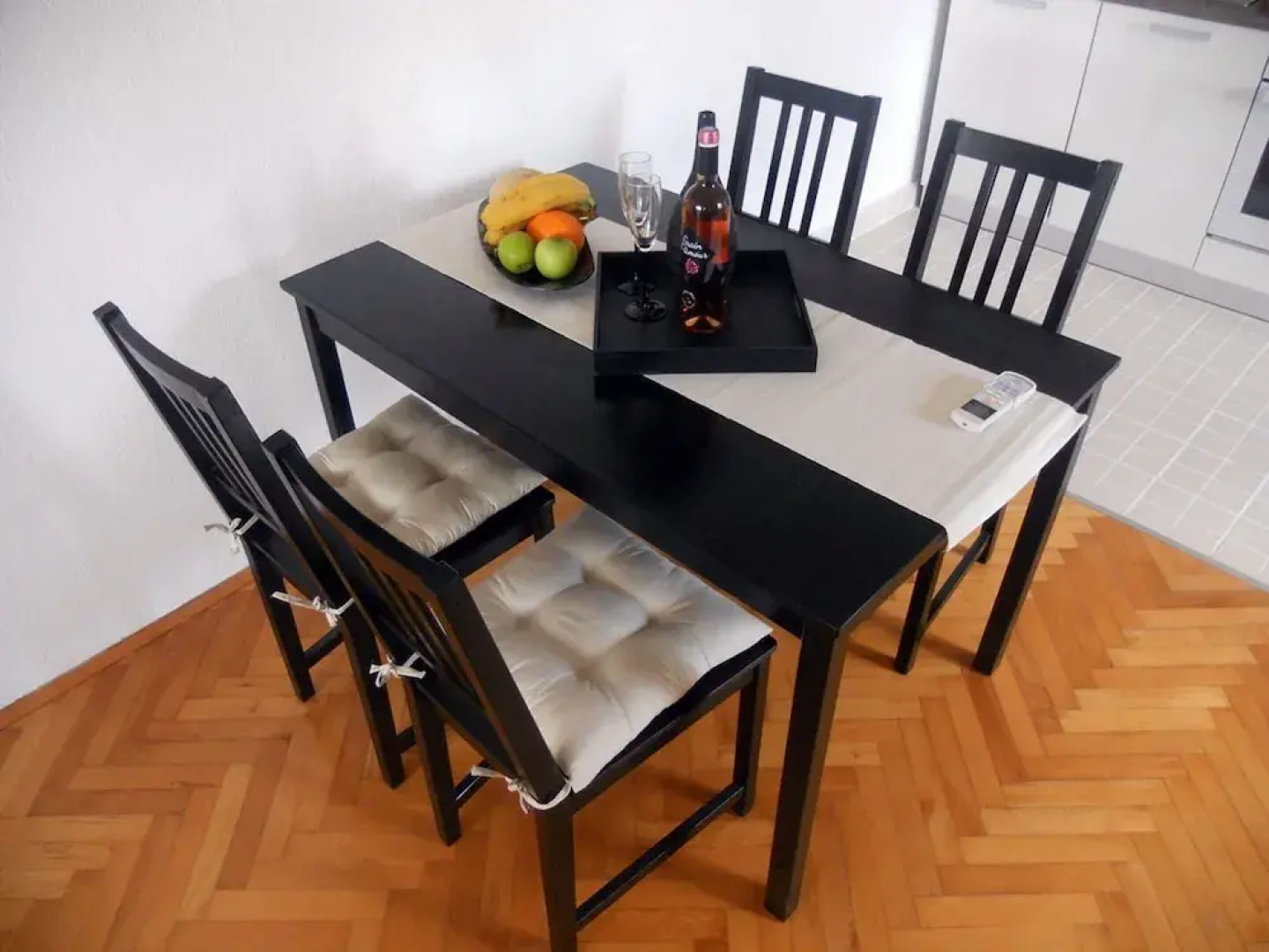 Spacious Apartment With Terrace & Outdoor Kitchen Surrounded by a Garden