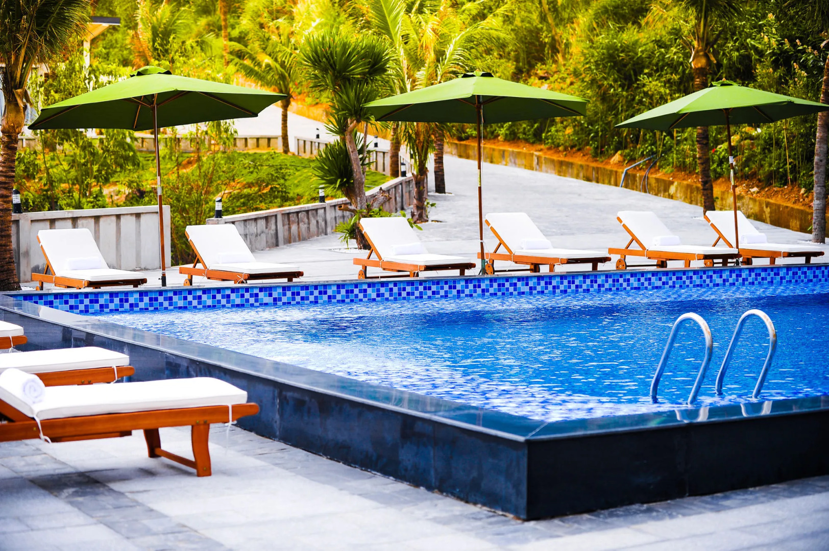 Aurora Villas & Resort