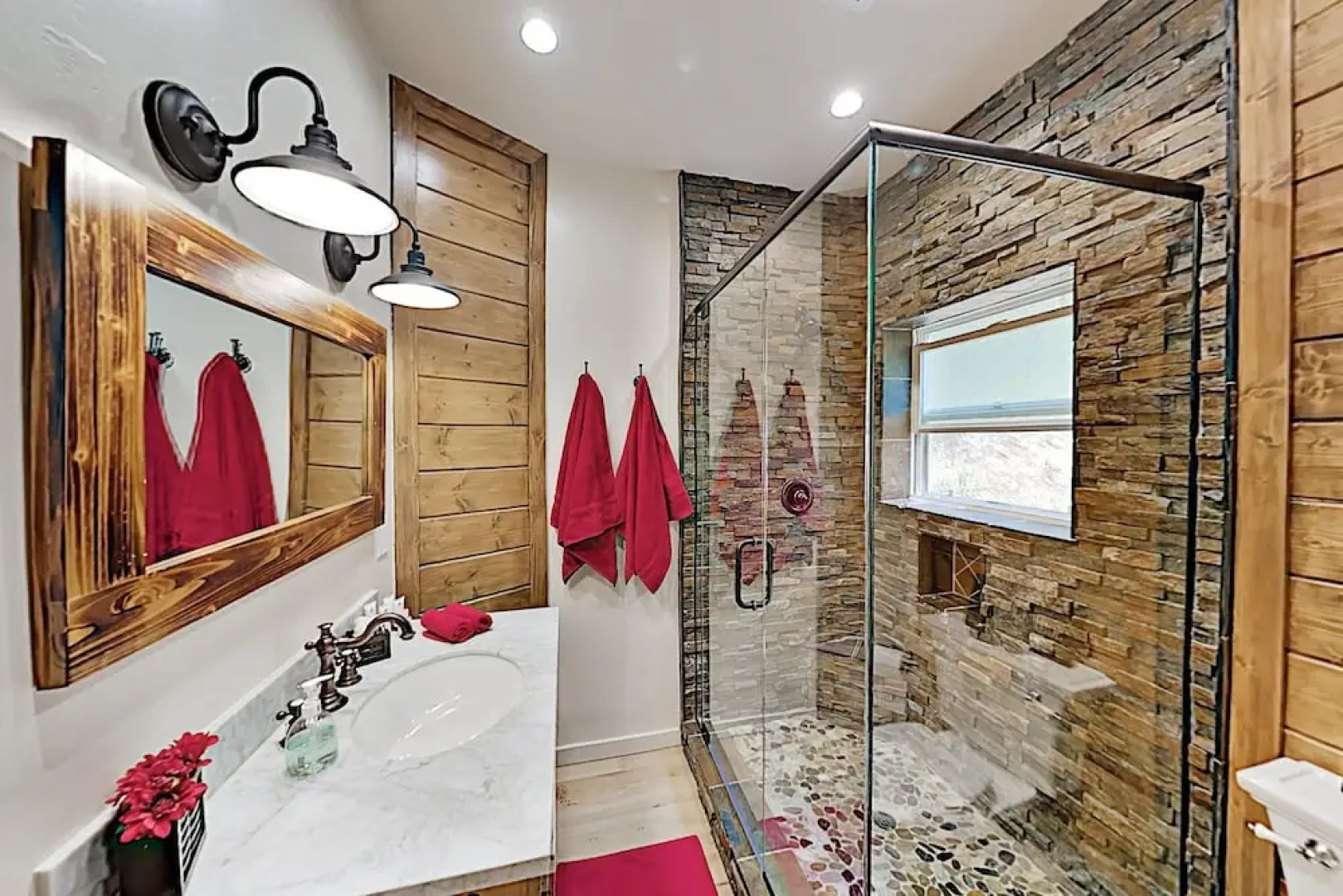 Bearfoot Lodge - Lake-view Escape W/ Private Decks 4 Bedroom Home