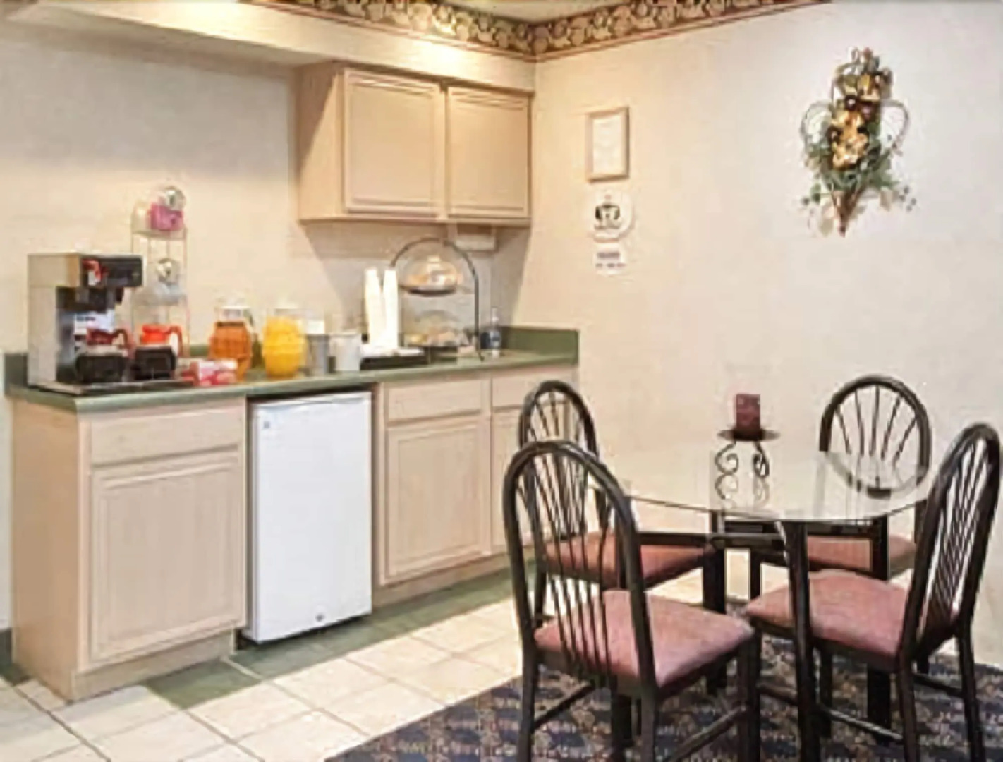 Knights Inn Forest Hill