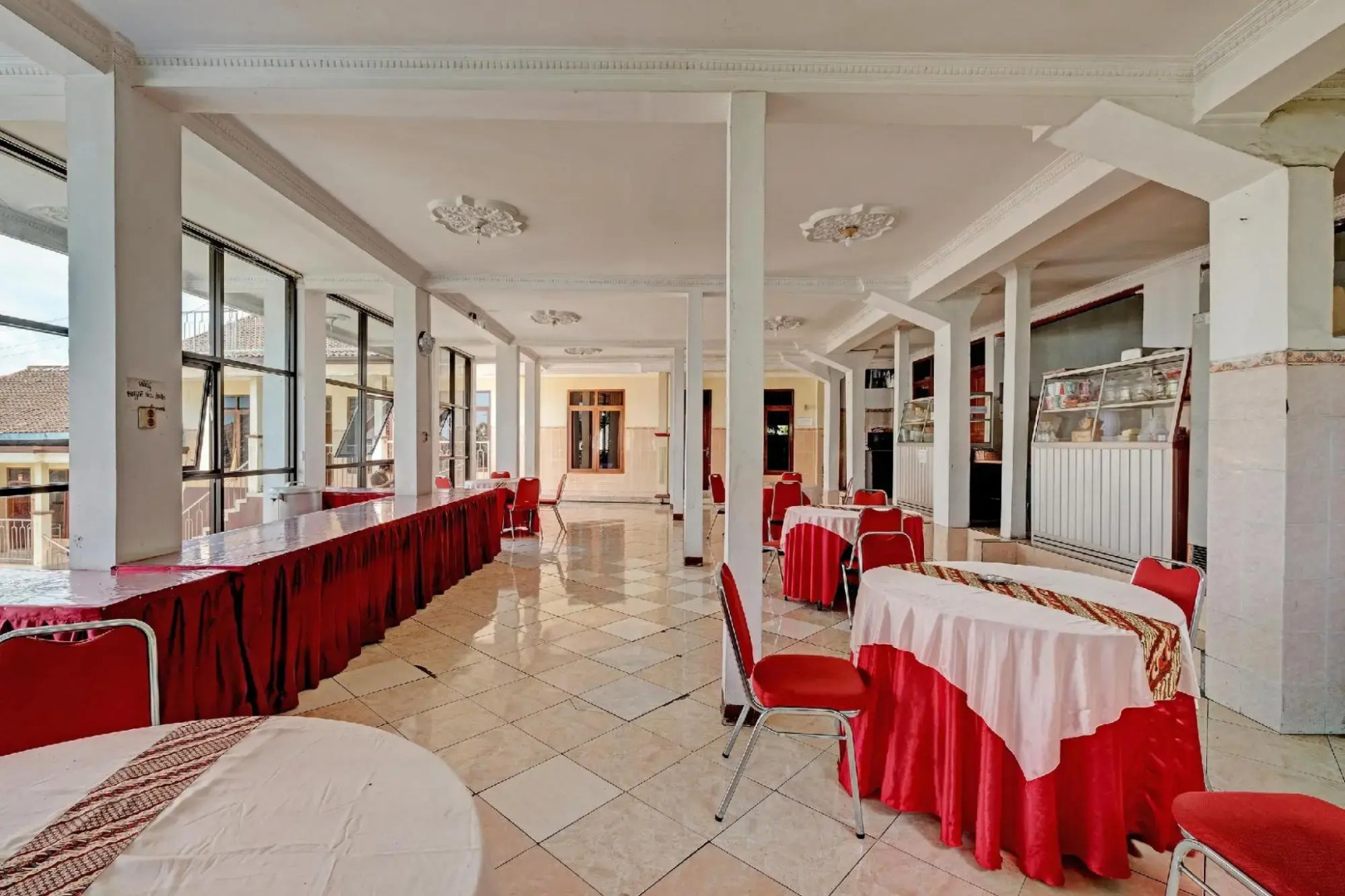 Collection O 91692 Hotel Citra Dewi 3 HillsNearUmbul Sidomukti