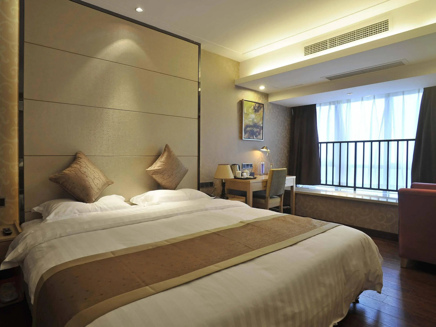 Zilaike Hotel Jiefangbei Branch