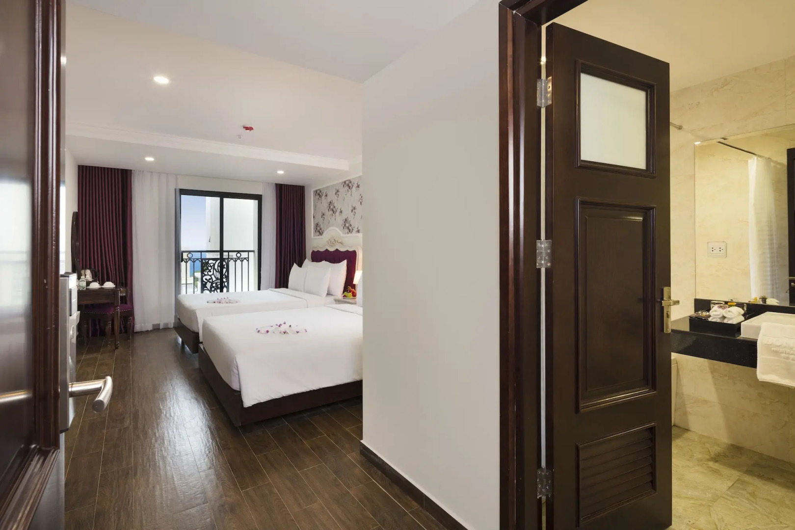 Bonjour Nha Trang Hotel