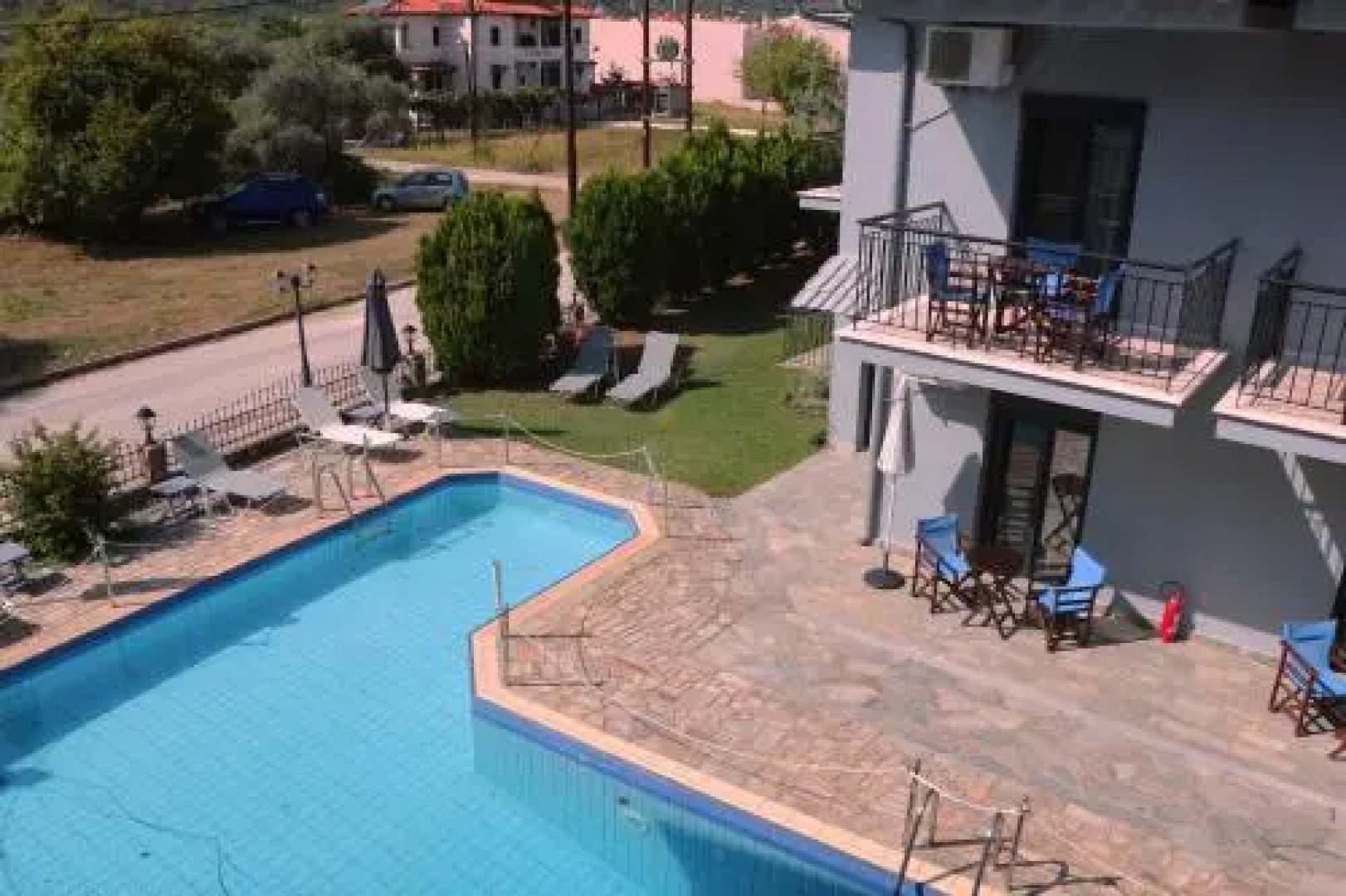 Aliston Hotel Studios