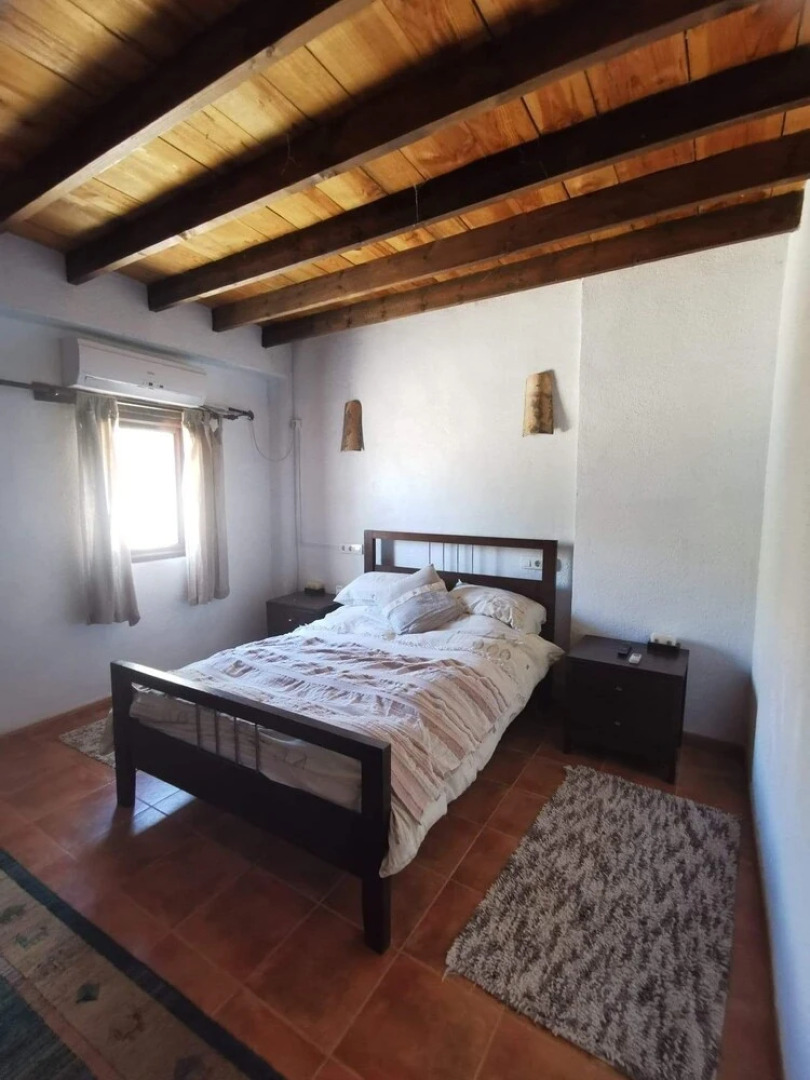 Casita Adela a Captivating 2-bed House in Huescar