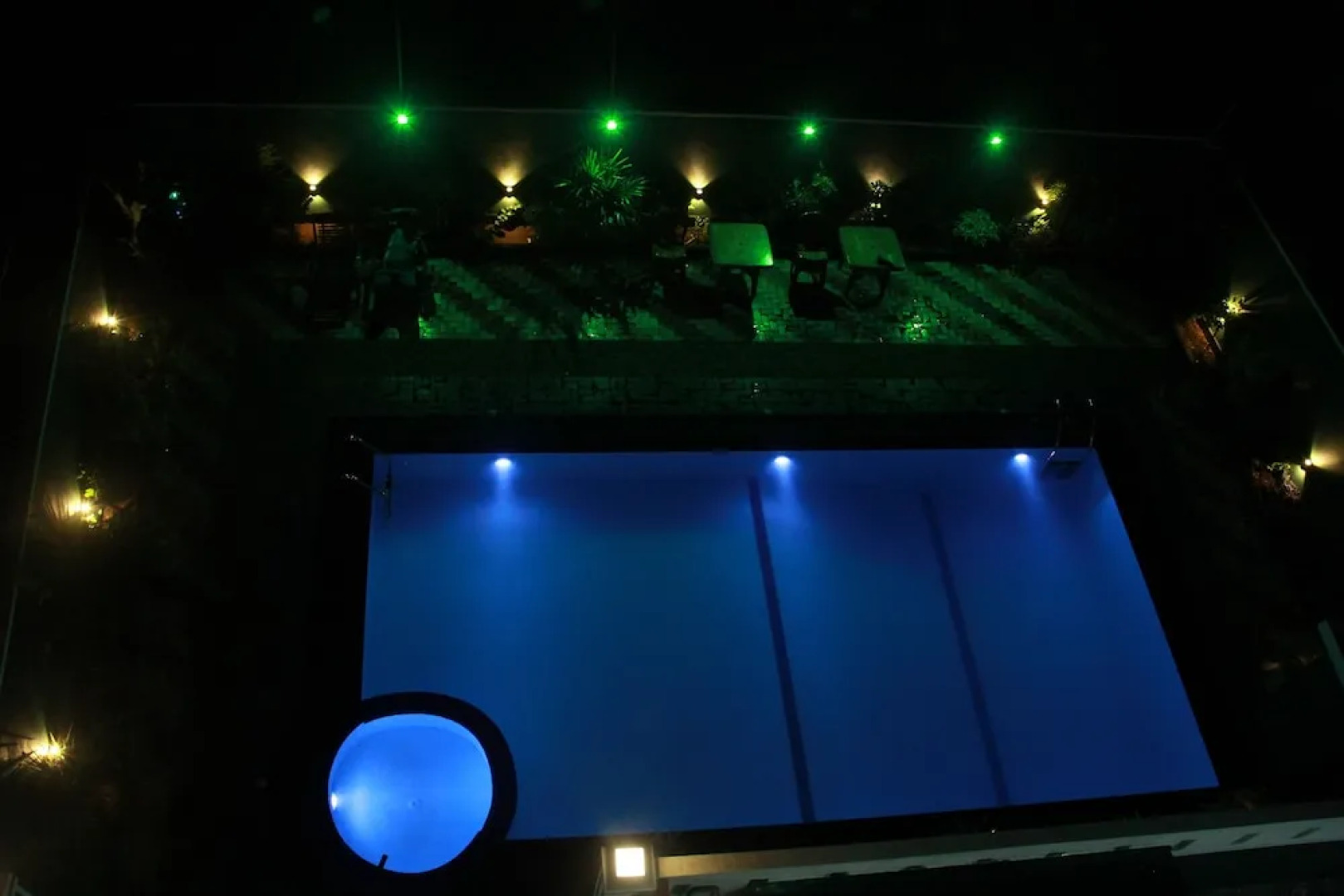 Ravindra Hotel and Restaurant