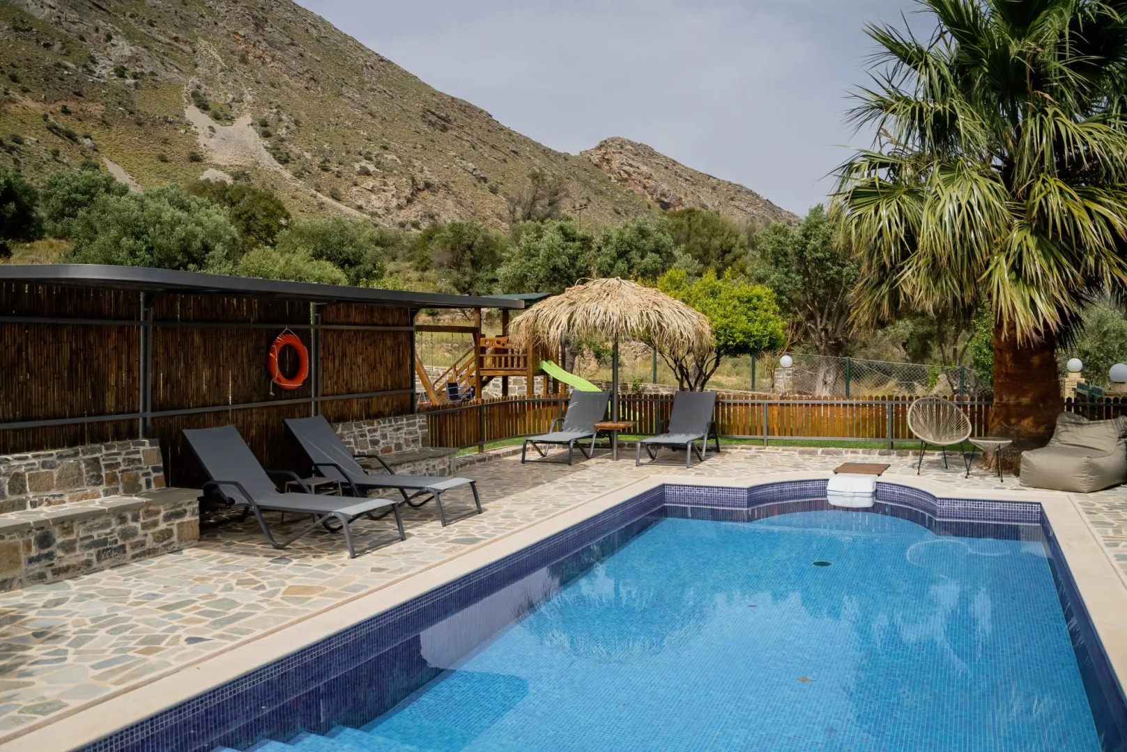 "Dafni Villa" A Place To Visit