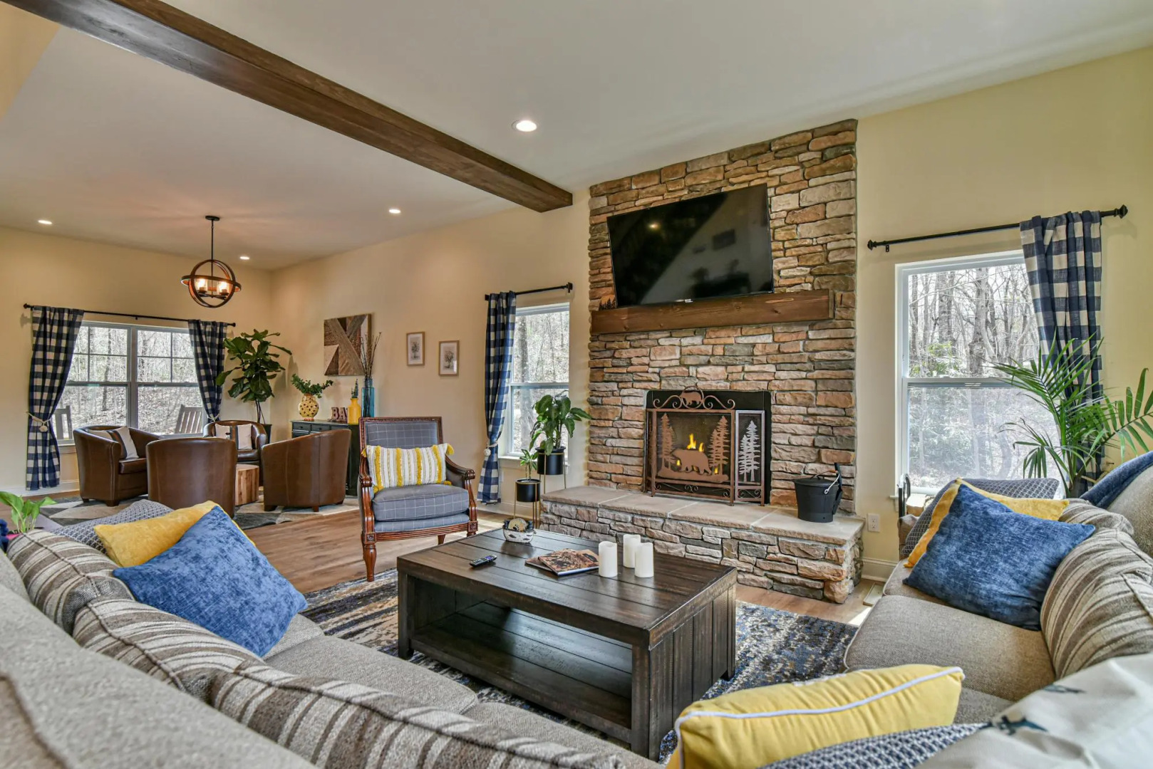 Arcadia Falls Retreat