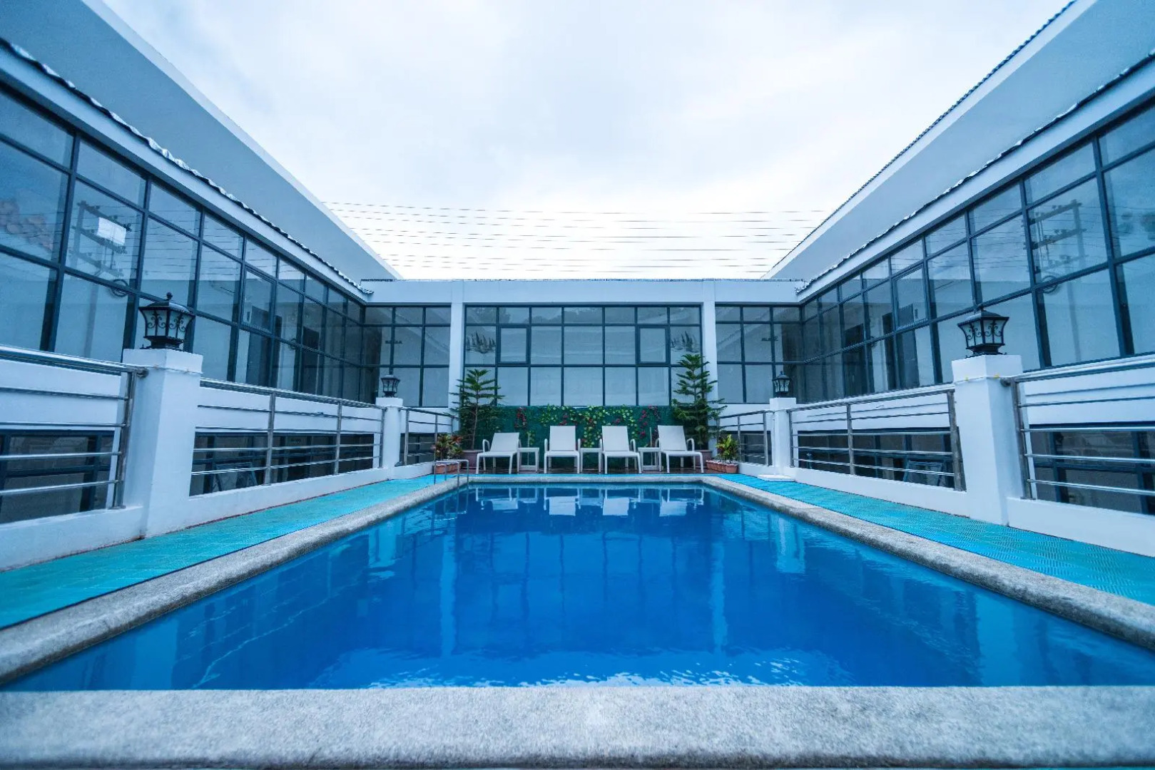 Erus Suites Hotel Boracay