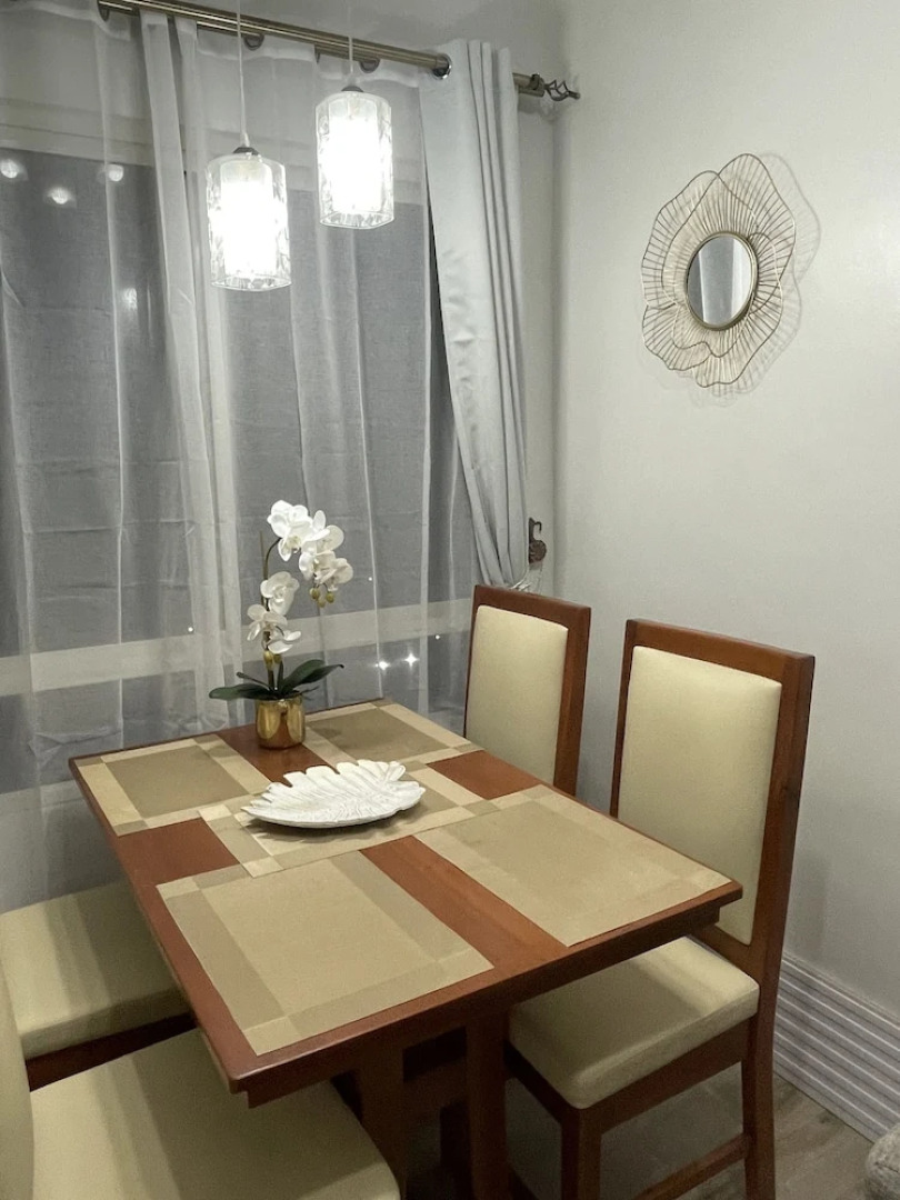 Mesavirre Bacolod | Elegantly Furnished 1BDM w/Balcony @ LOPEZ LUX.