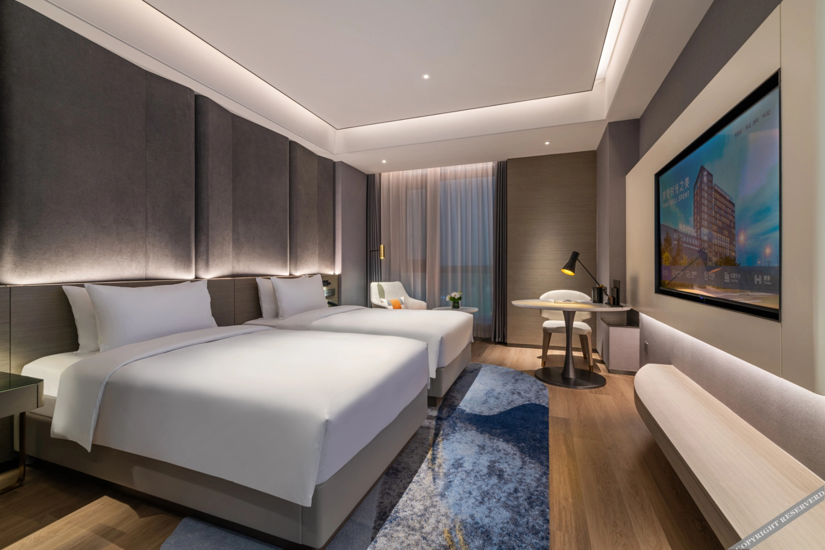 Novotel Jinniu Hotel