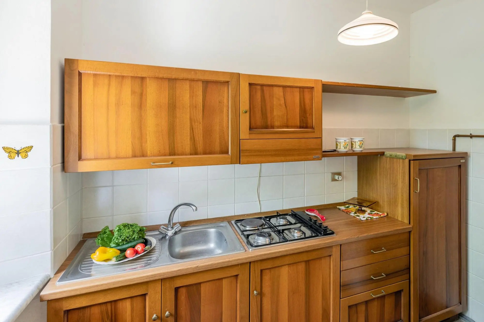 A total immersion in greenery and tranquillity.-Casale LUISA