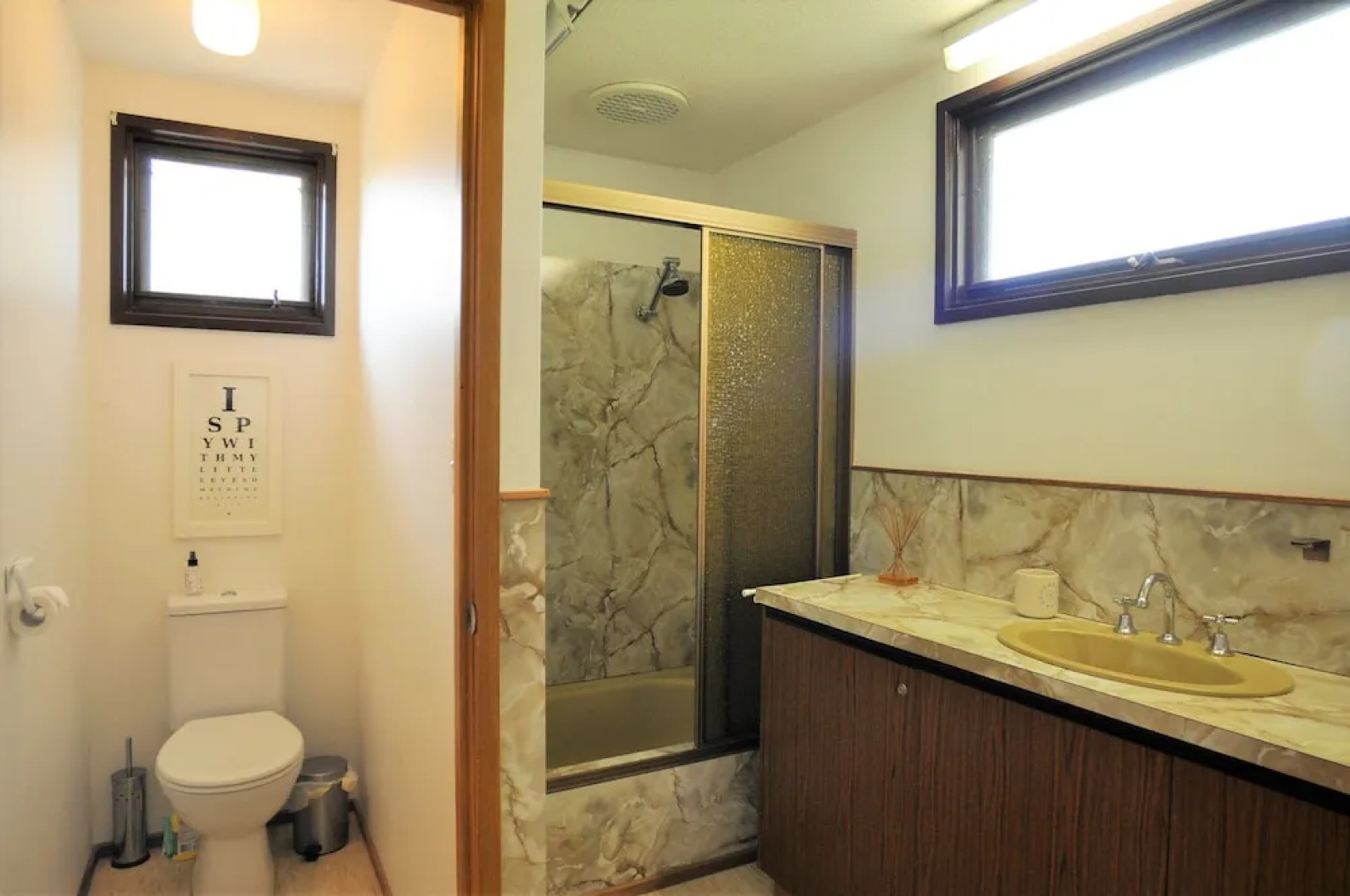 Shangri-La On Surf Parade - Free Wifi!